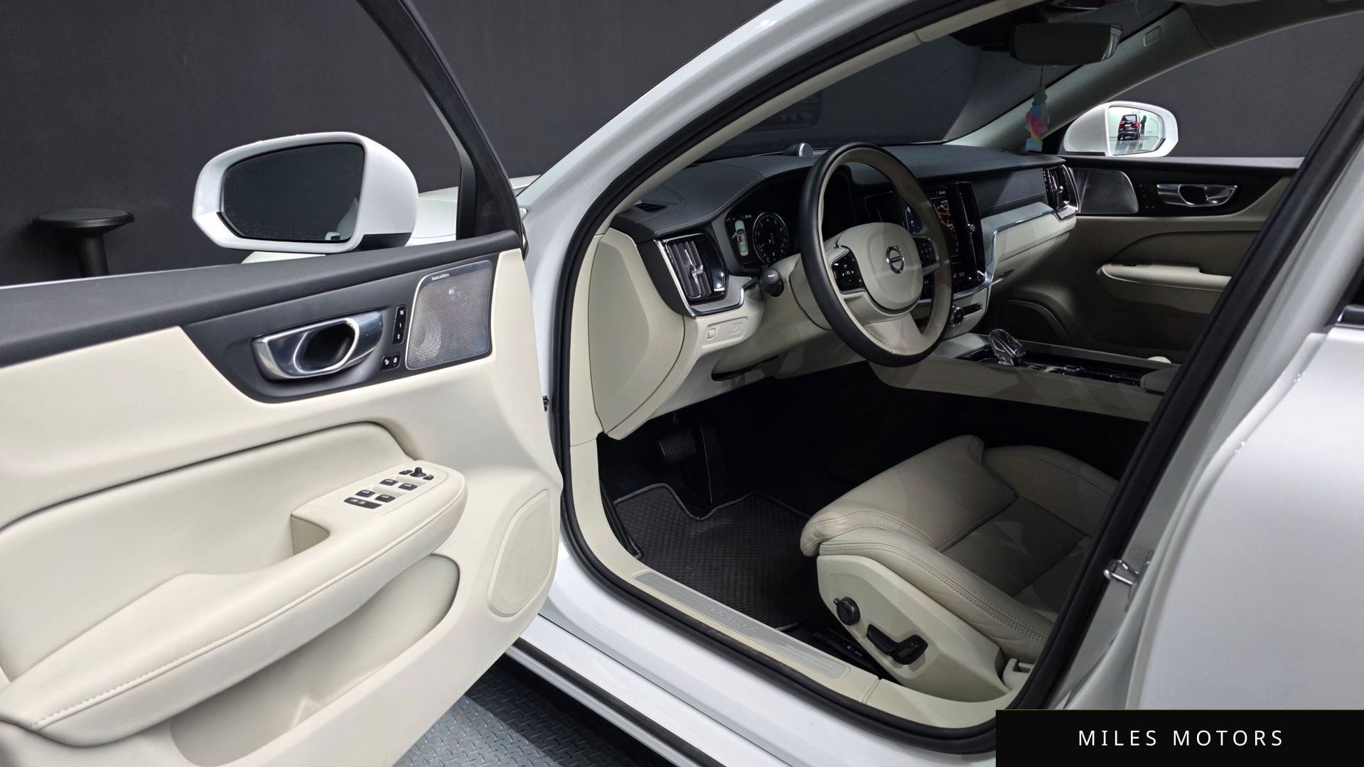 Volvo S60 2022 — миниатюра 10