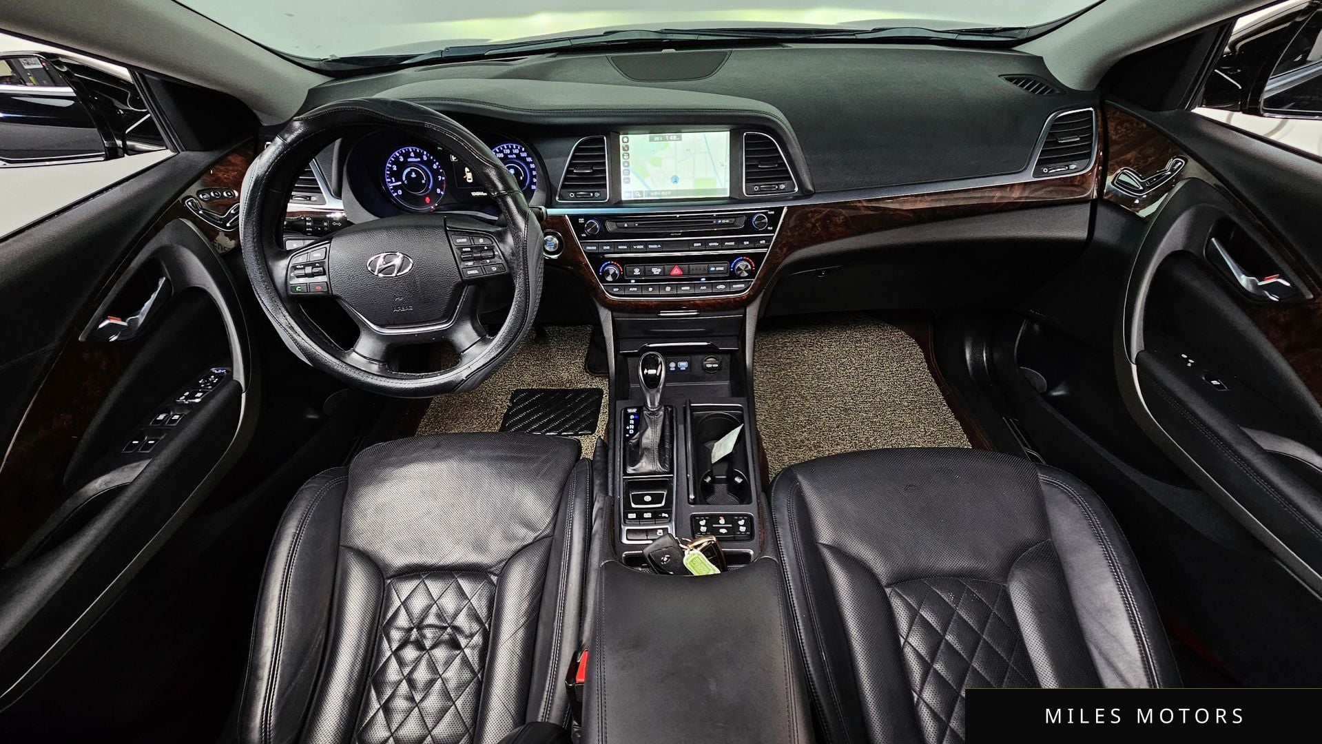 Hyundai Aslan 2015 — миниатюра 10