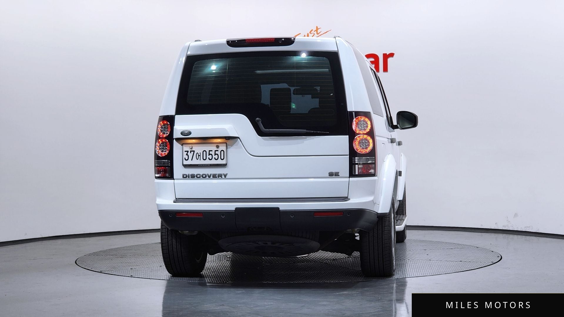 Land Rover Discovery 2016 — миниатюра 4