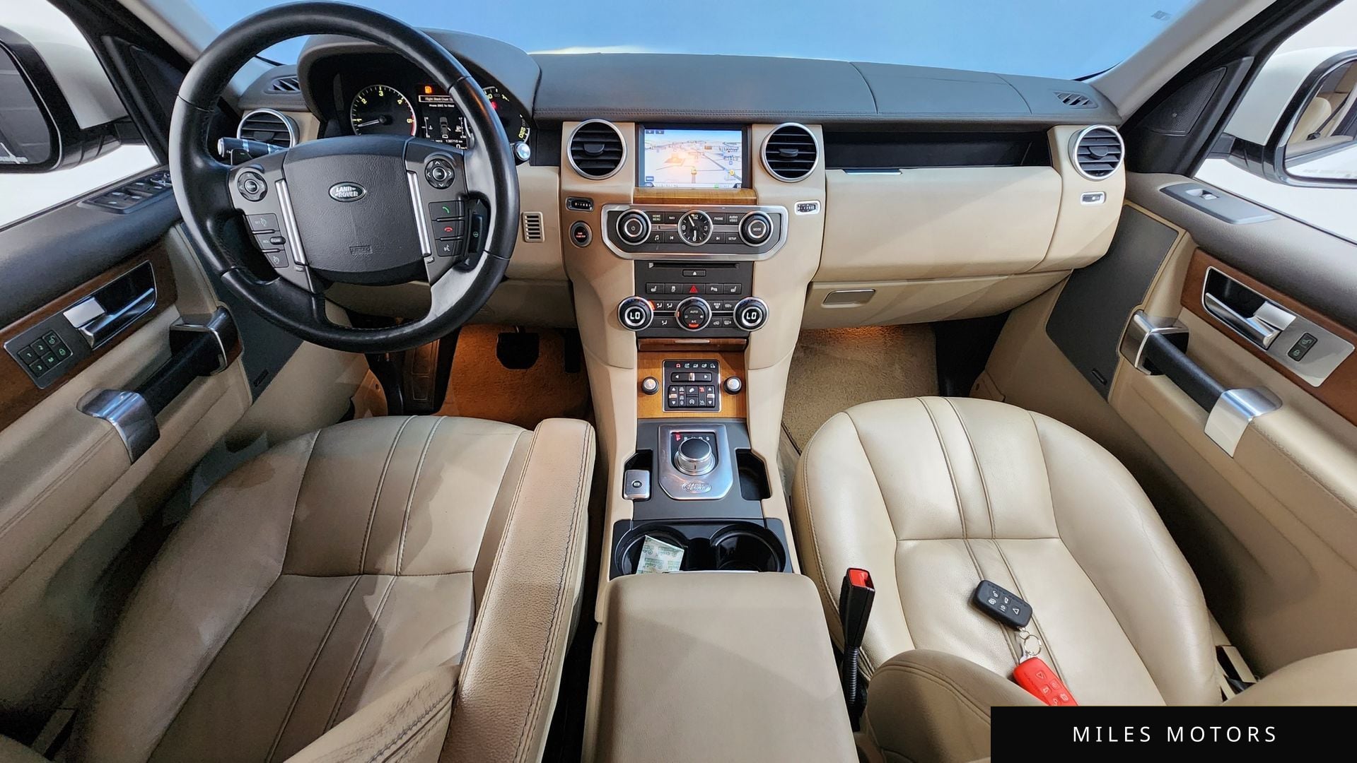 Land Rover Discovery 2016 — миниатюра 7