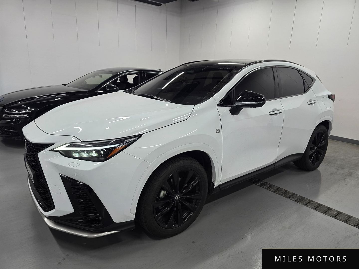 Лексус NX450h+ 2025 — миниатюра 2