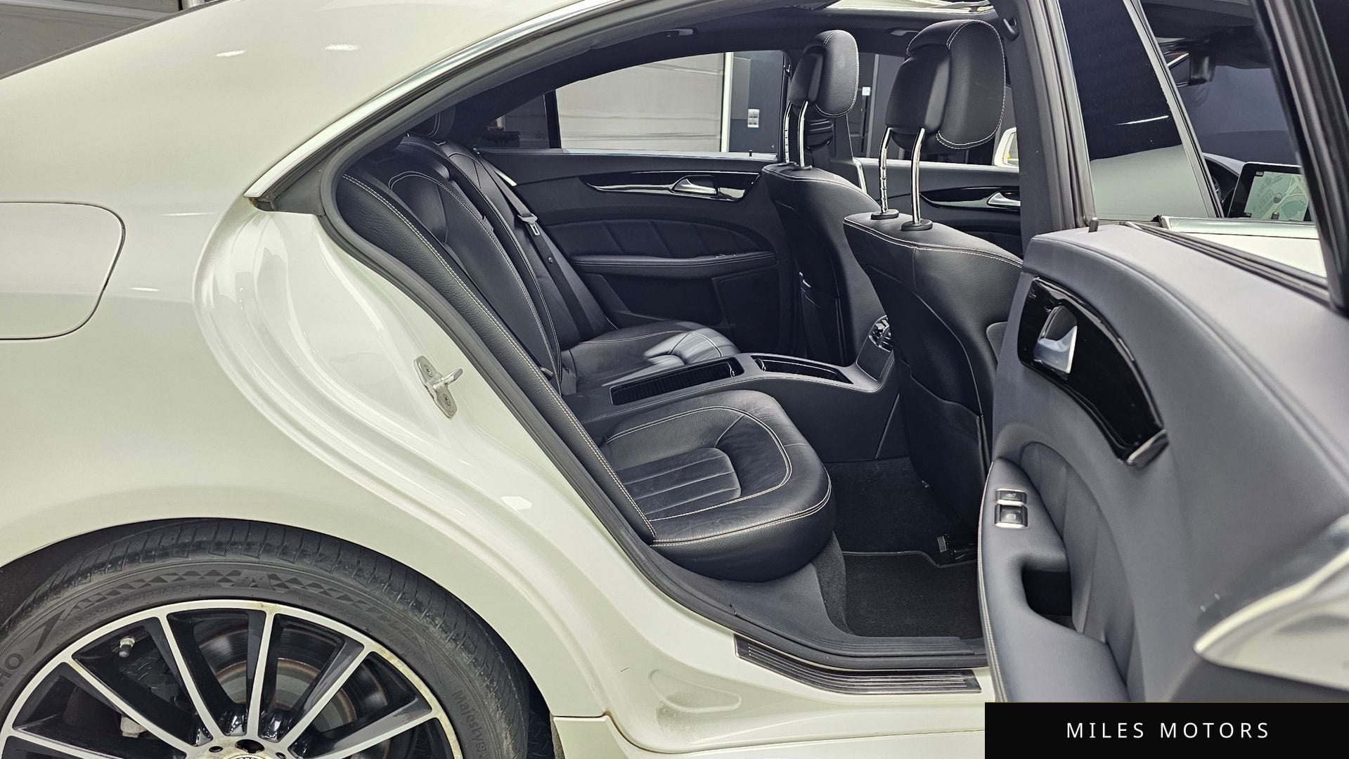 Mercedes-Benz CLS-Class W218 2017 — миниатюра 12