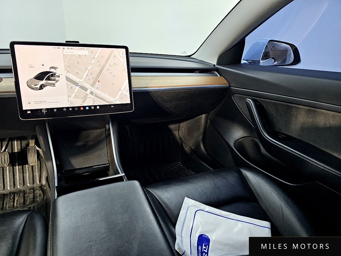 Tesla Model 3 2020 — миниатюра 10