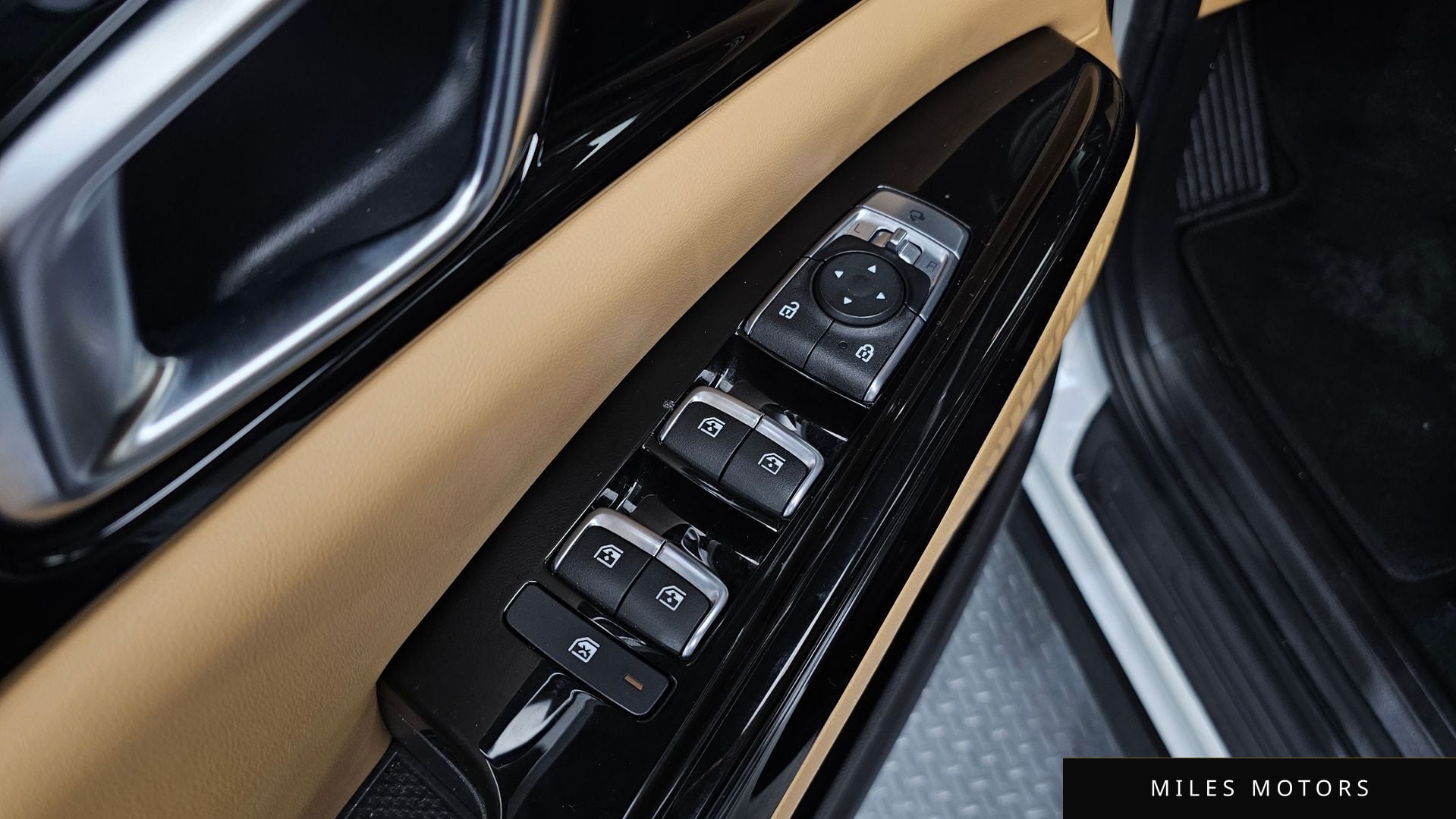 Kia Carnival 2021 — миниатюра 12