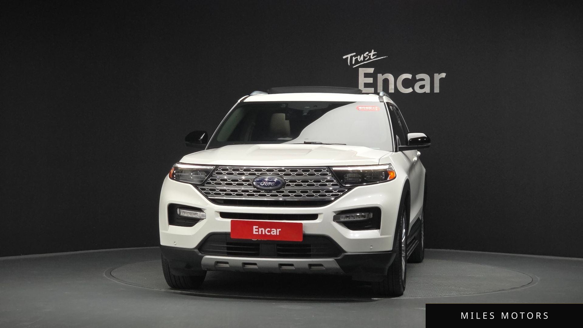 Ford Explorer 2021 — миниатюра 3