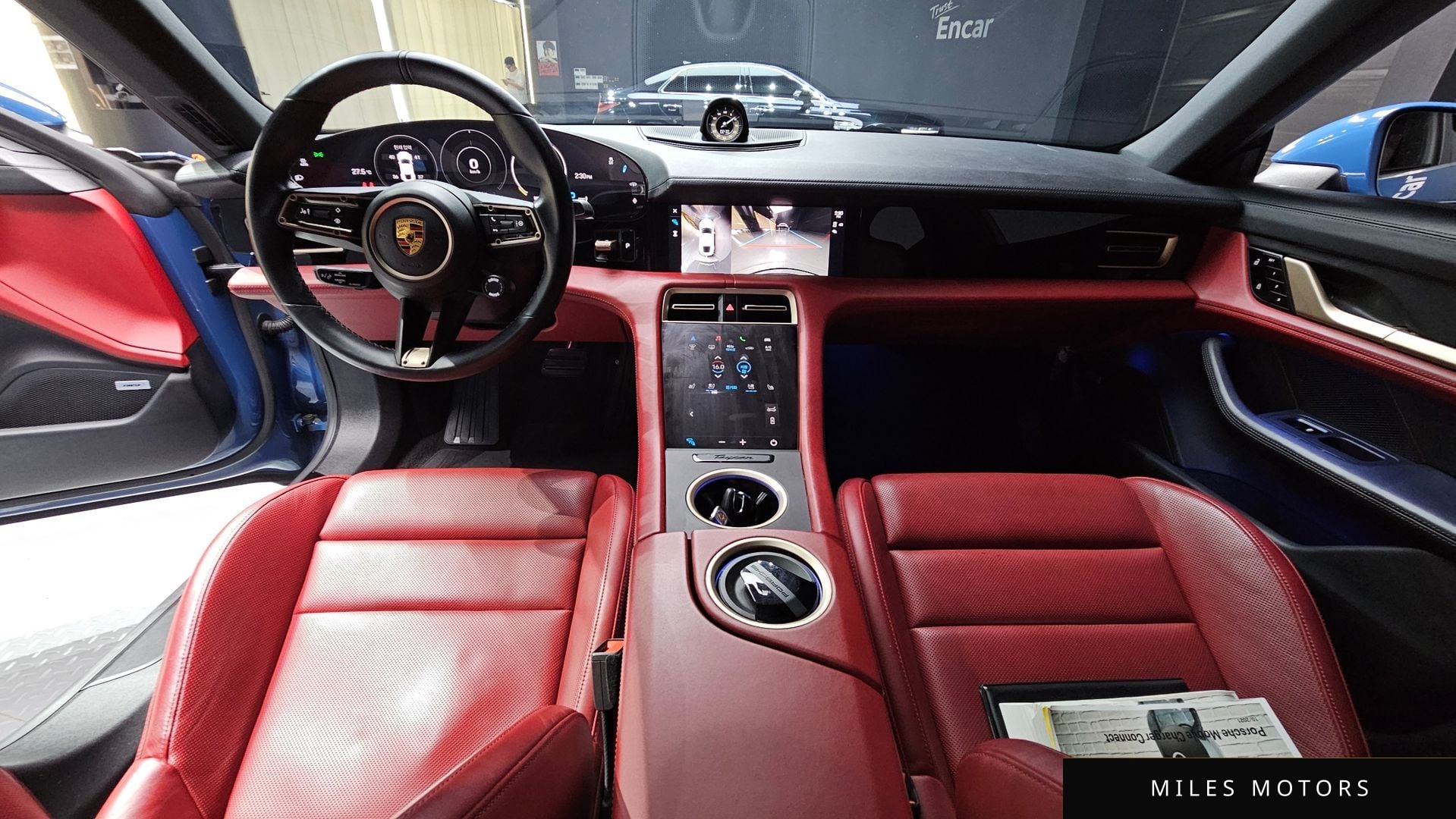 Porsche Taycan 2021 — миниатюра 10