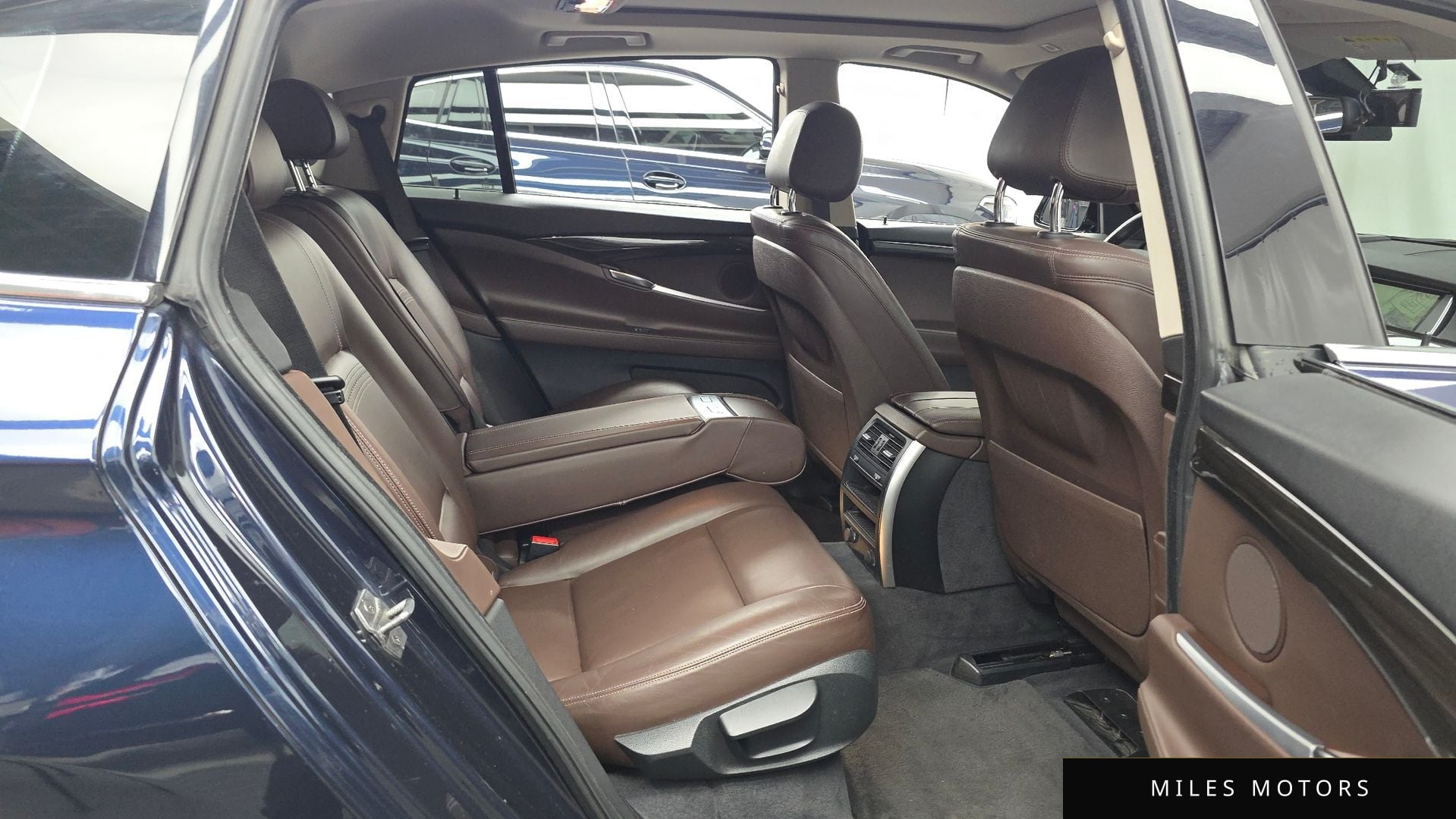 BMW 5 Series GT (F07) 2017 — миниатюра 12
