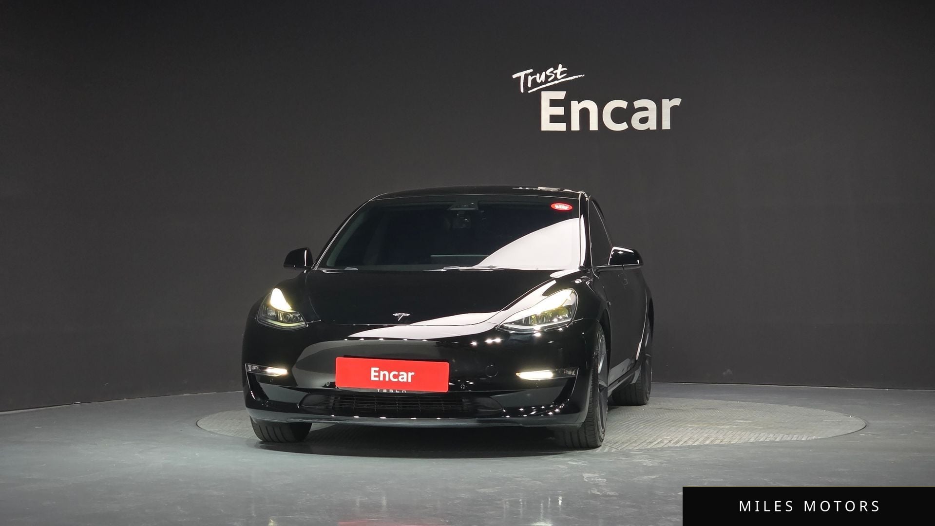 Tesla Model 3 2022 — миниатюра 3