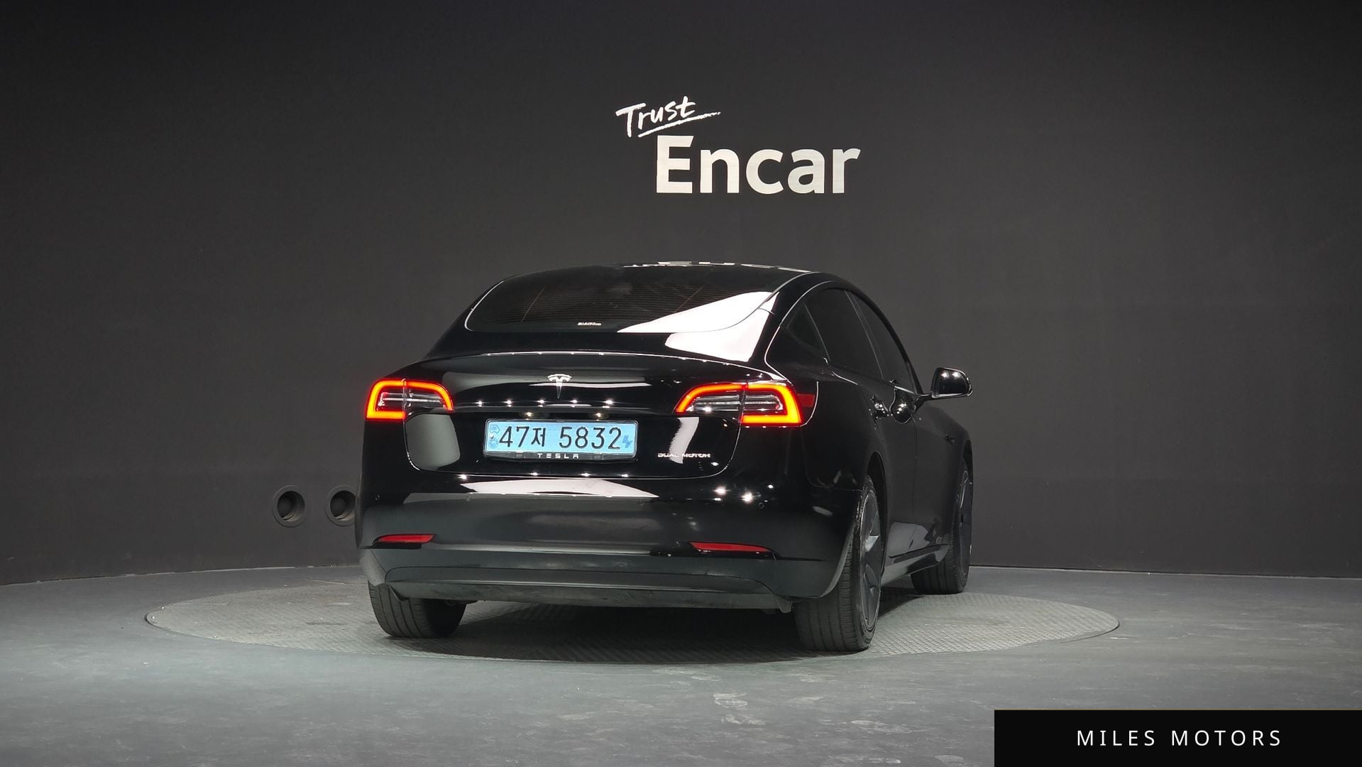 Tesla Model 3 2022 — миниатюра 4