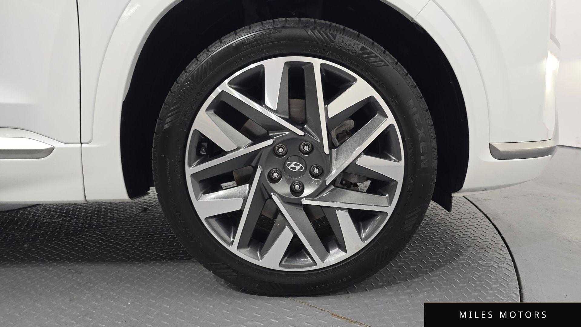 Hyundai Santafe 2023 — миниатюра 7