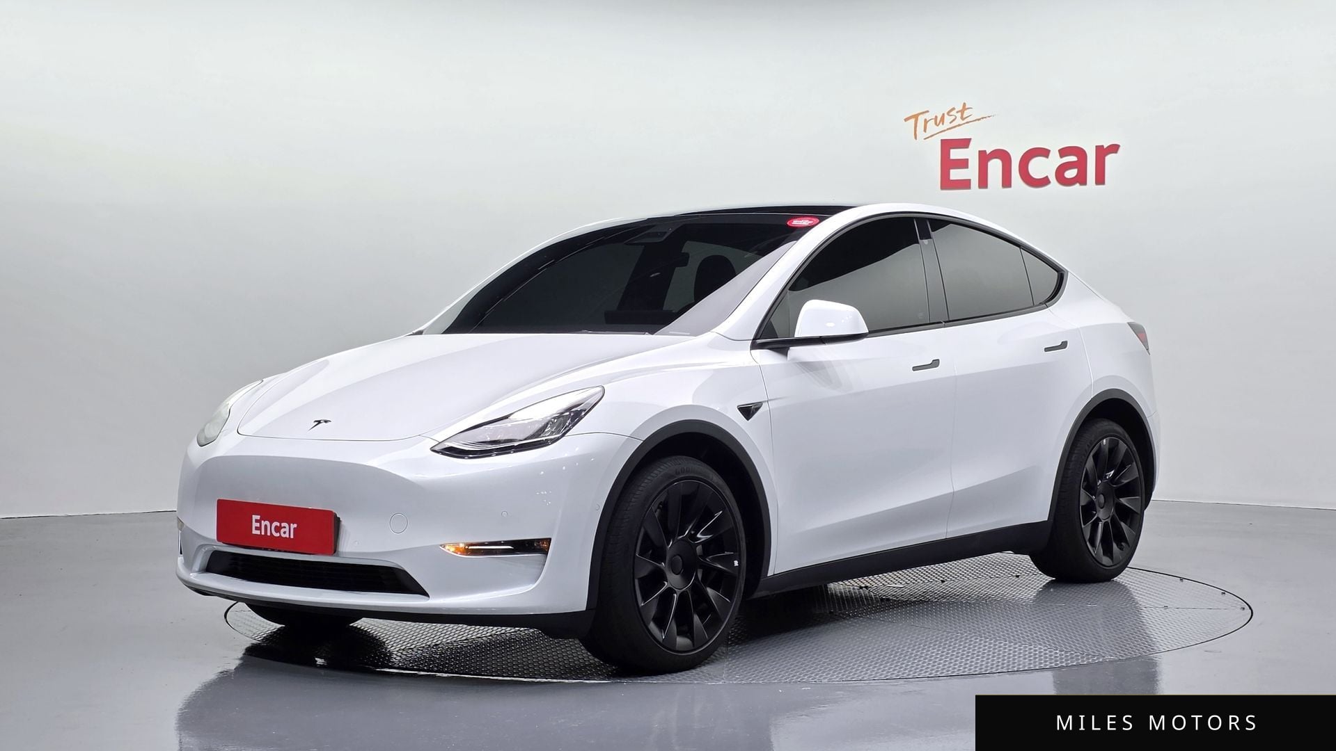 Tesla Model Y 2022 — фото 1 из 12