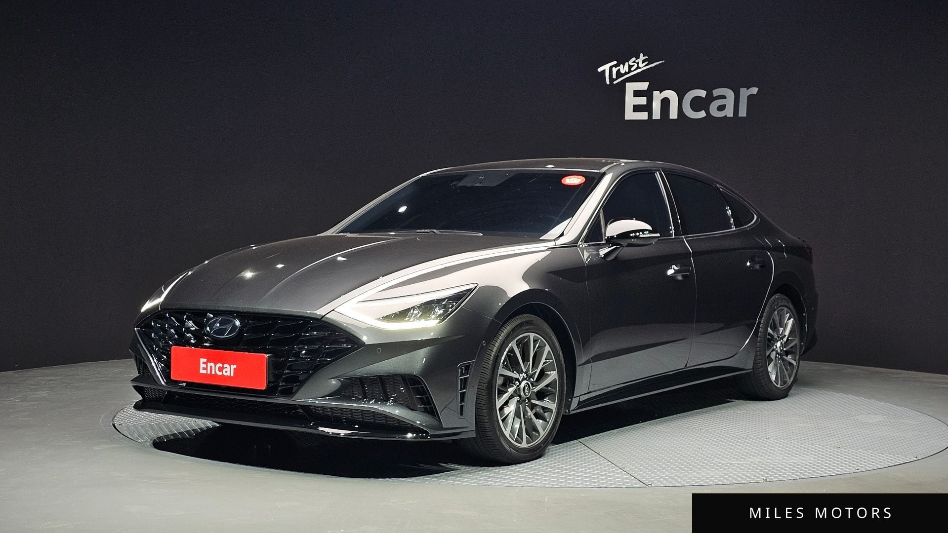 Hyundai Sonata 2022 — фото 1 из 12
