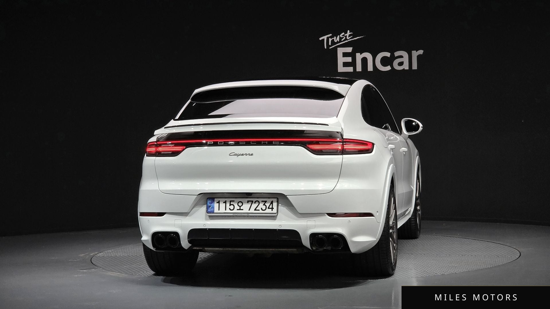 Porsche Cayenne 2023 — миниатюра 4