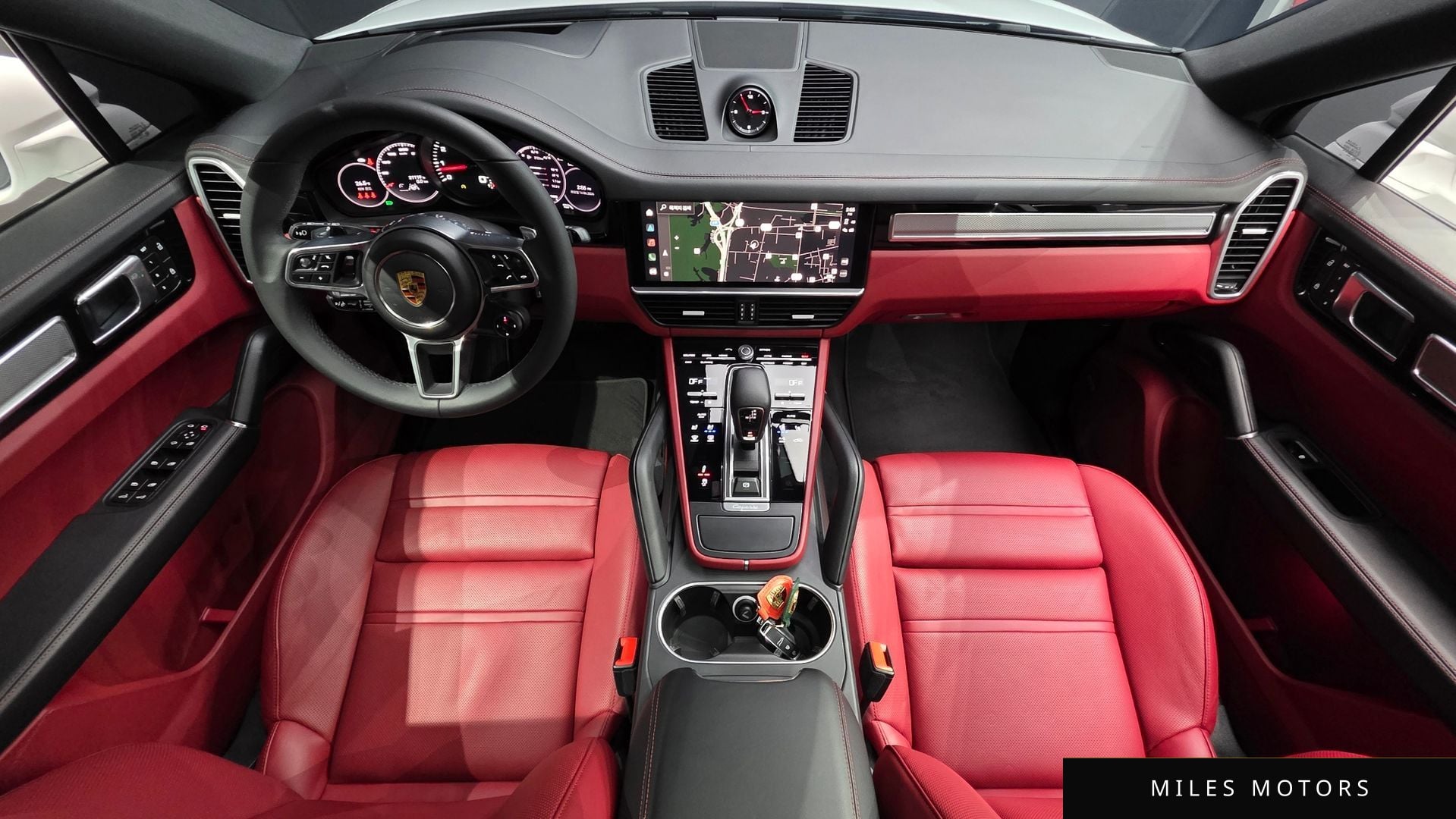 Porsche Cayenne 2023 — миниатюра 7