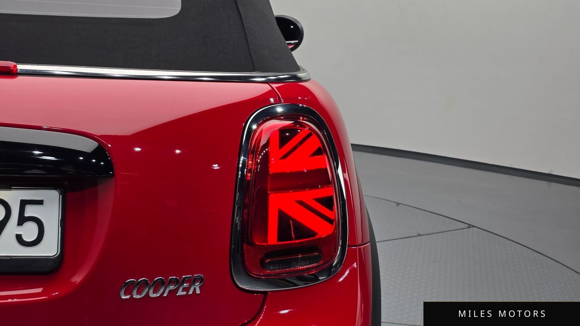 MINI Cooper Convertible 2024 — миниатюра 8
