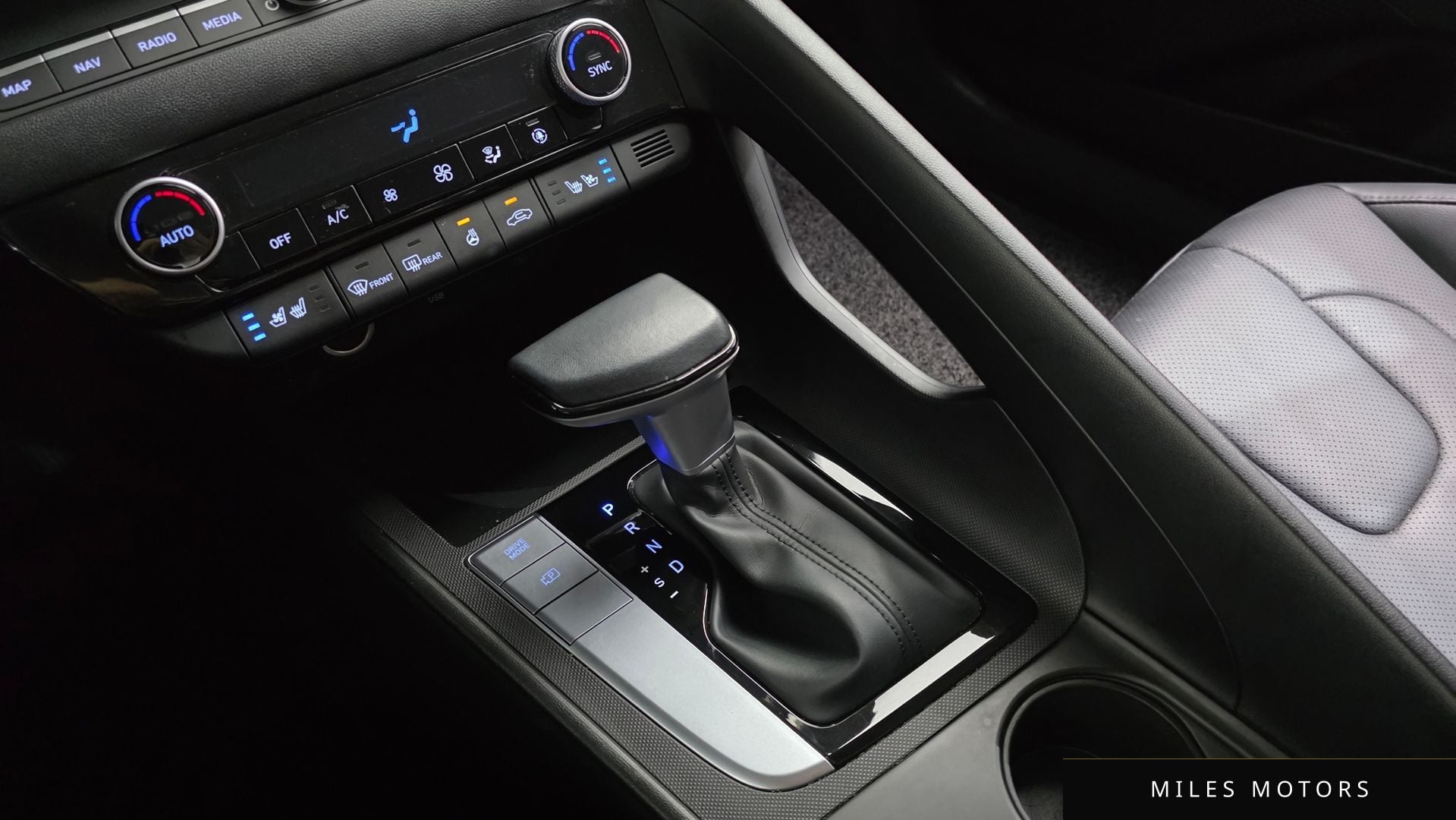 Hyundai AVANTE 2023 — миниатюра 12