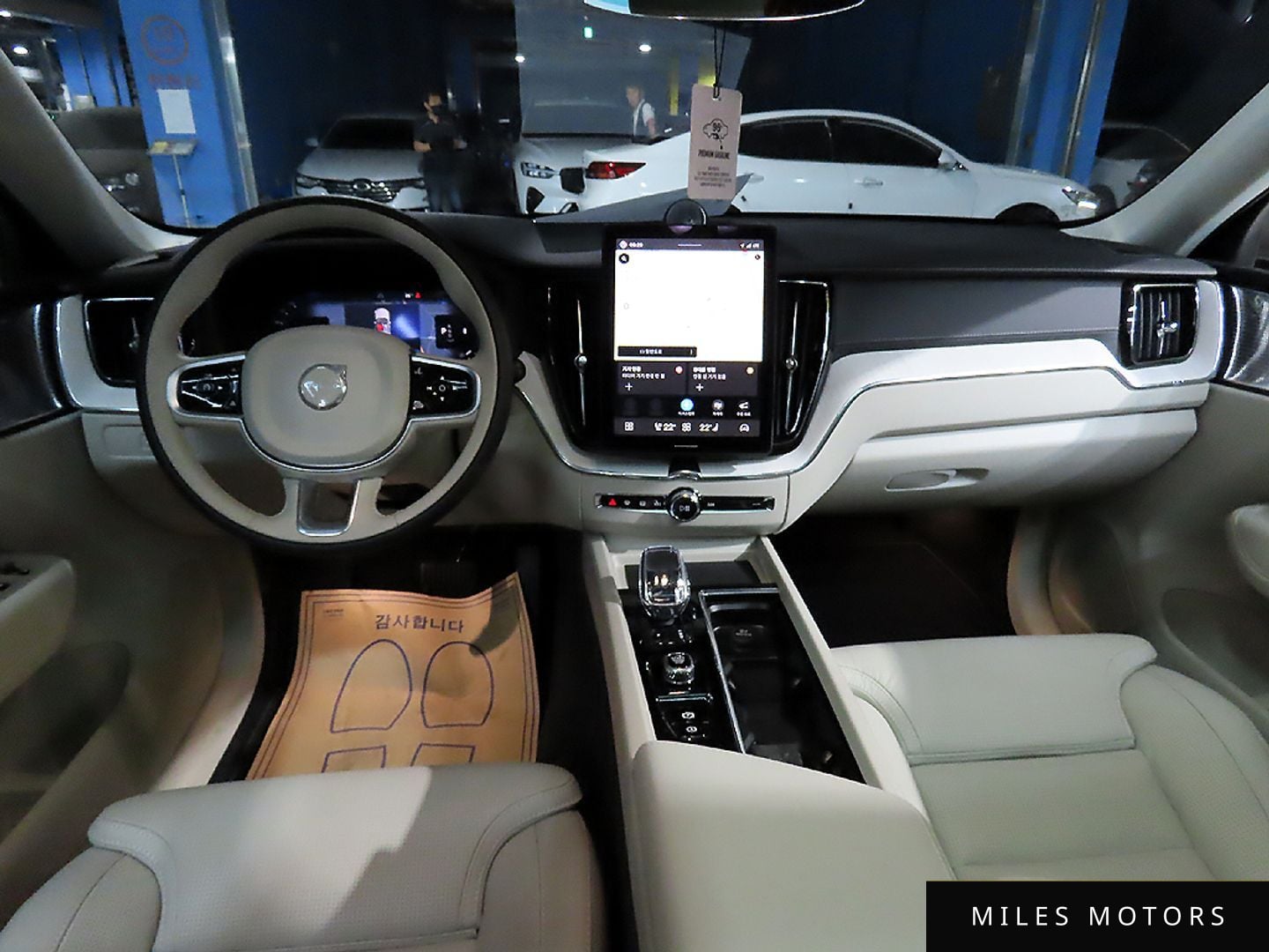 Volvo XC60 2026 — миниатюра 7