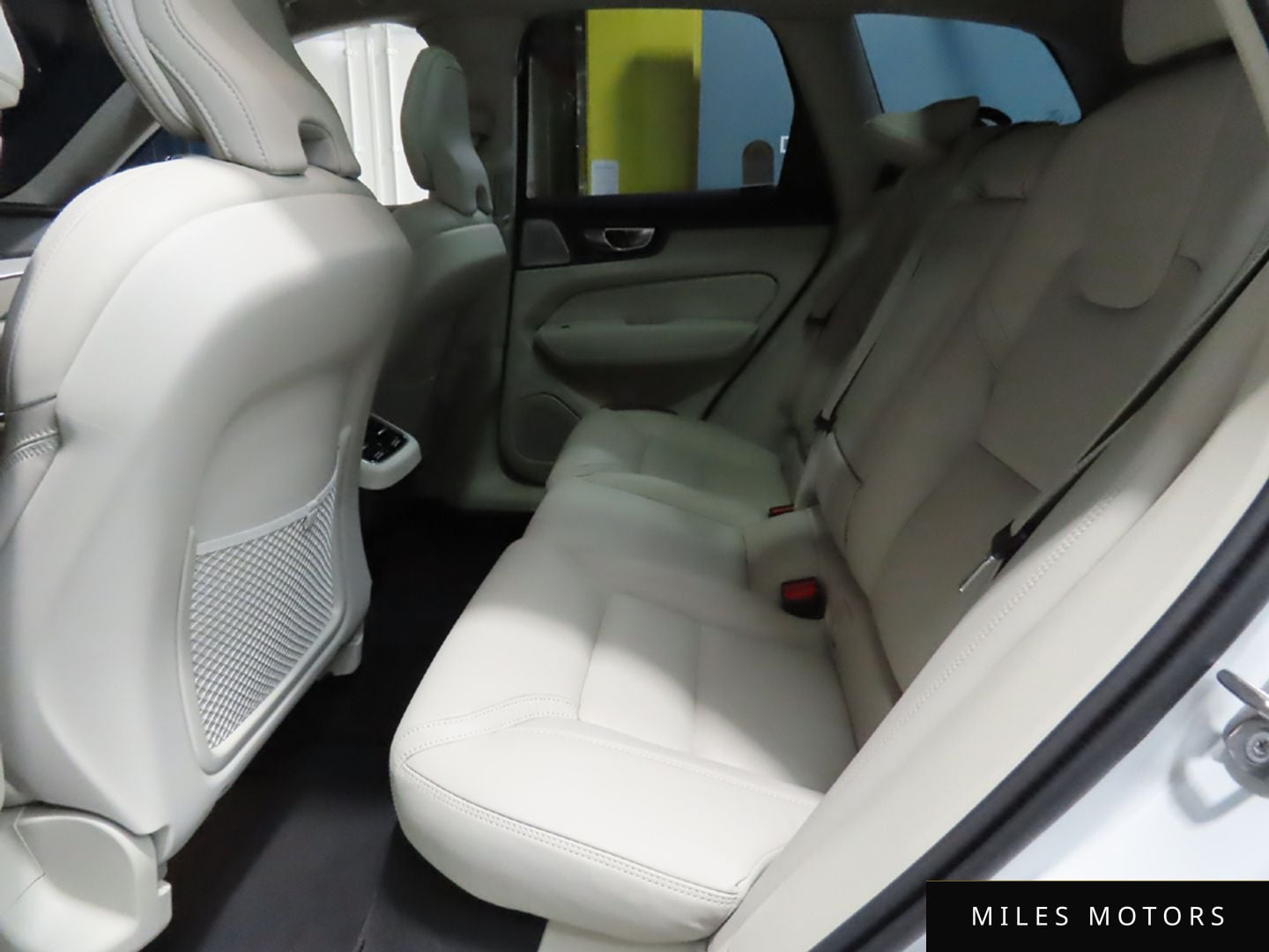 Volvo XC60 2026 — миниатюра 11