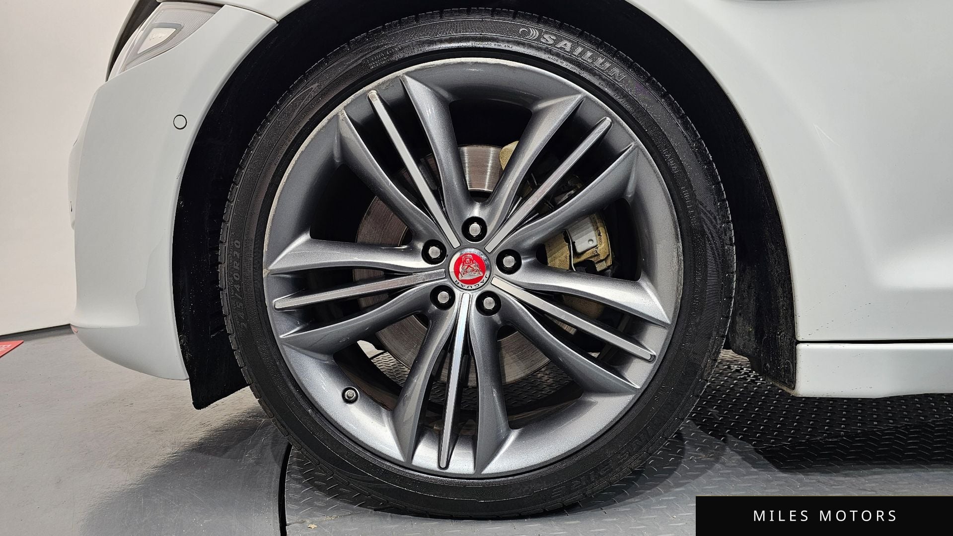 Jaguar All New XJ 2018 — миниатюра 4