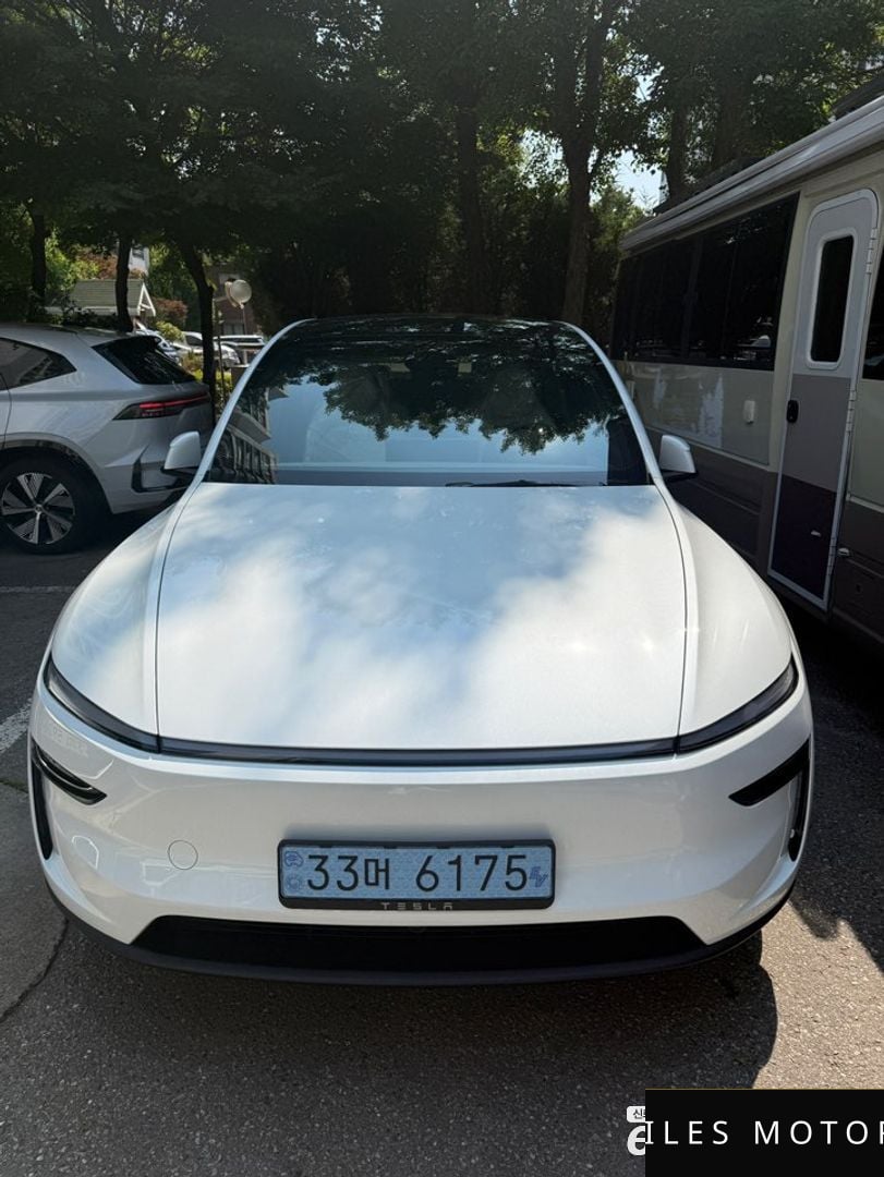 Tesla Model Y 2026