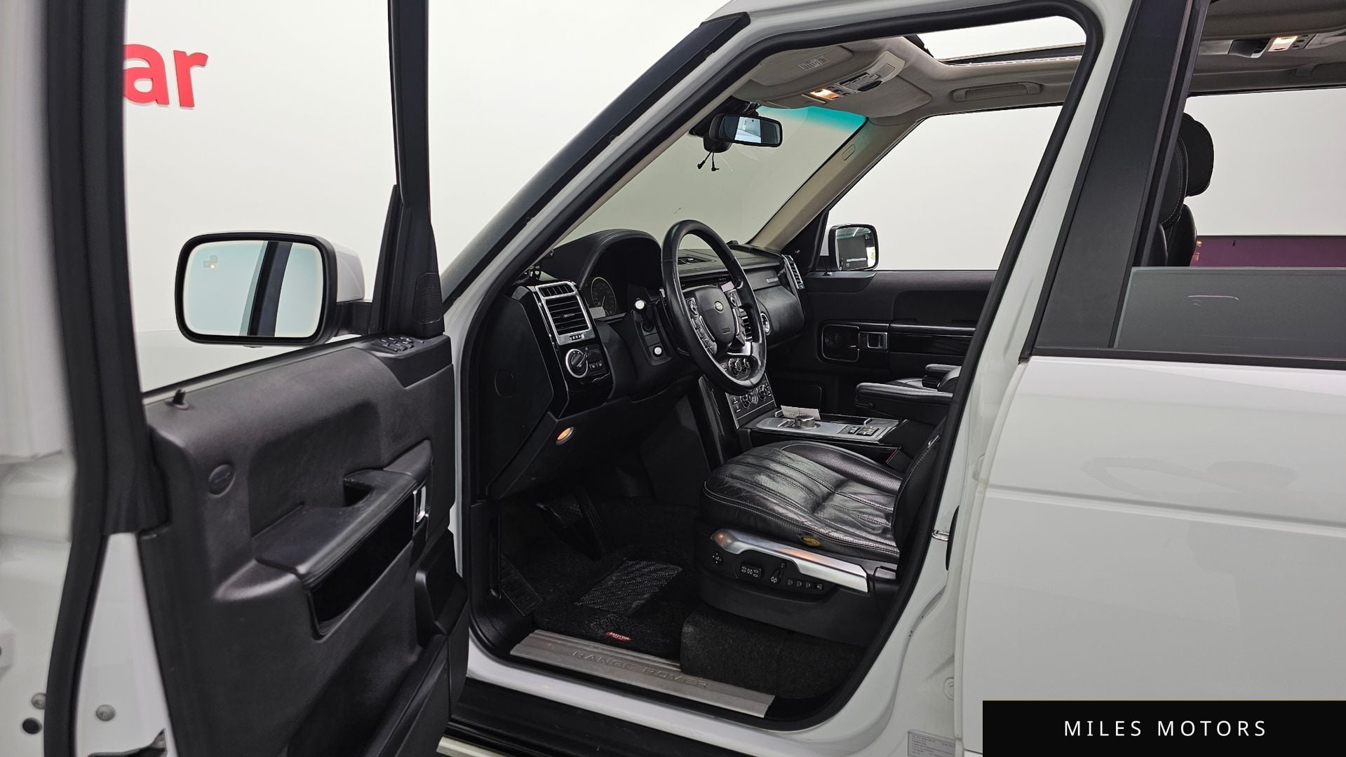 Land Rover Range Rover 2011 — миниатюра 10