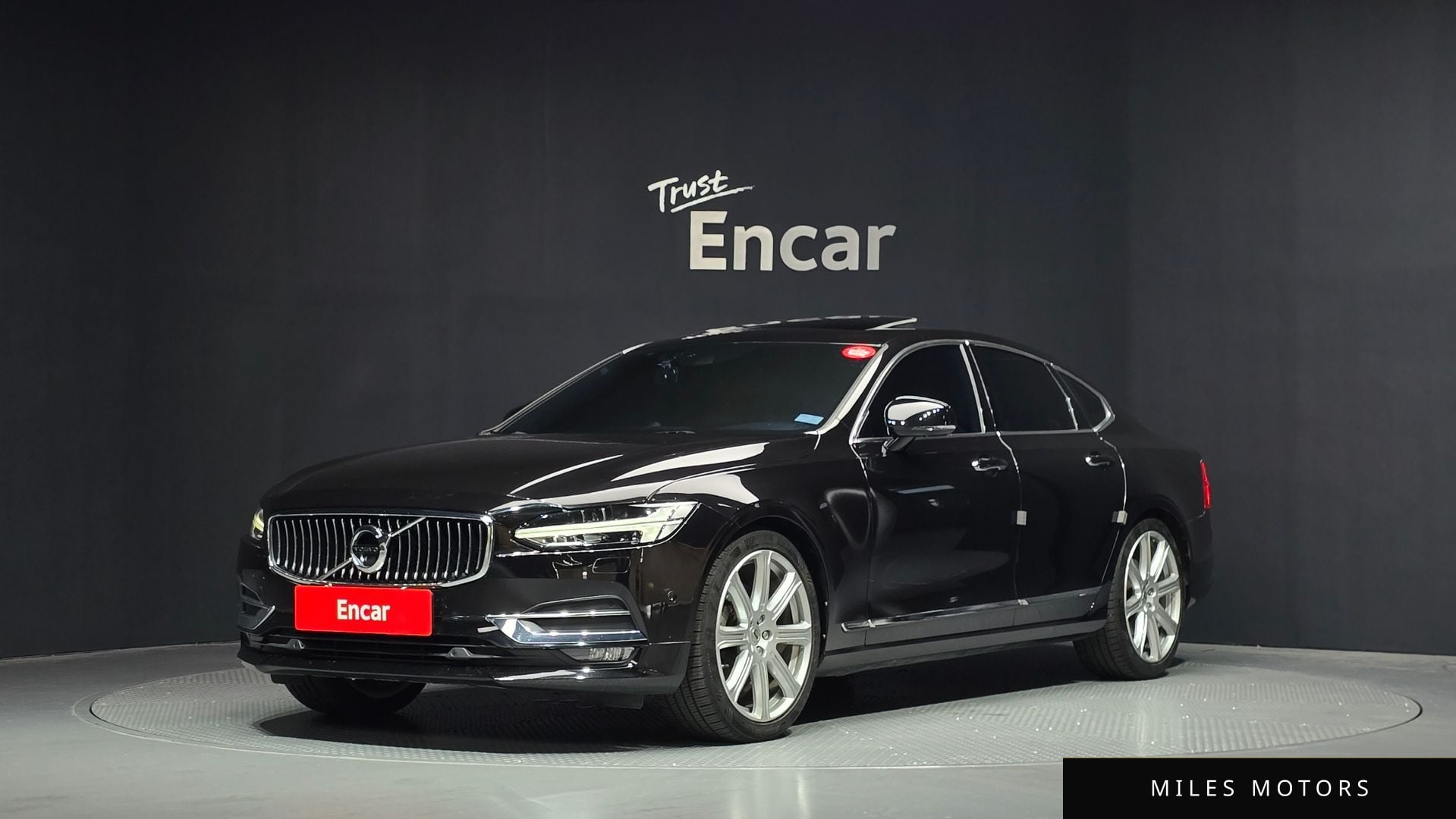 Volvo S90 2017 — фото 1 из 12