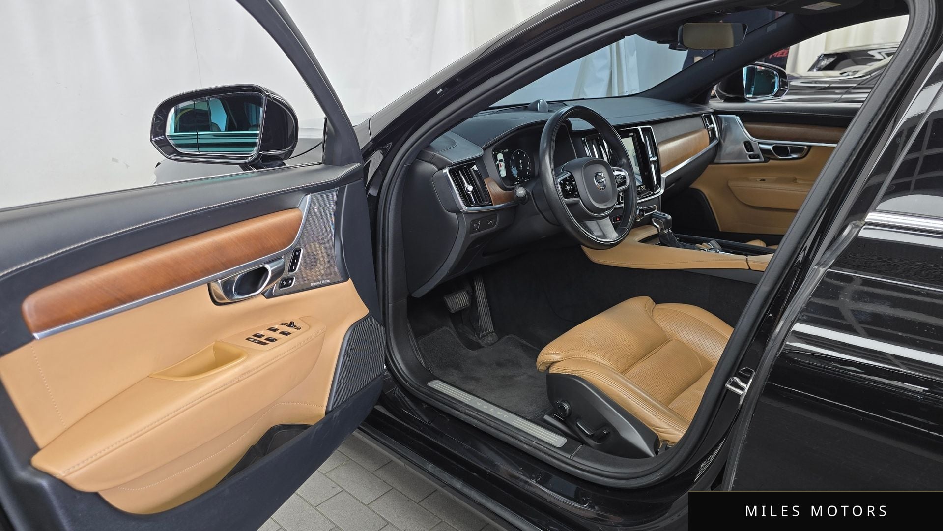 Volvo S90 2017 — миниатюра 10