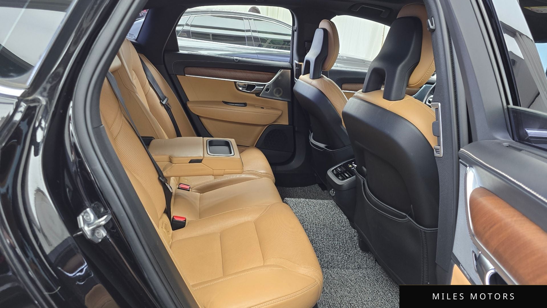 Volvo S90 2017 — миниатюра 11