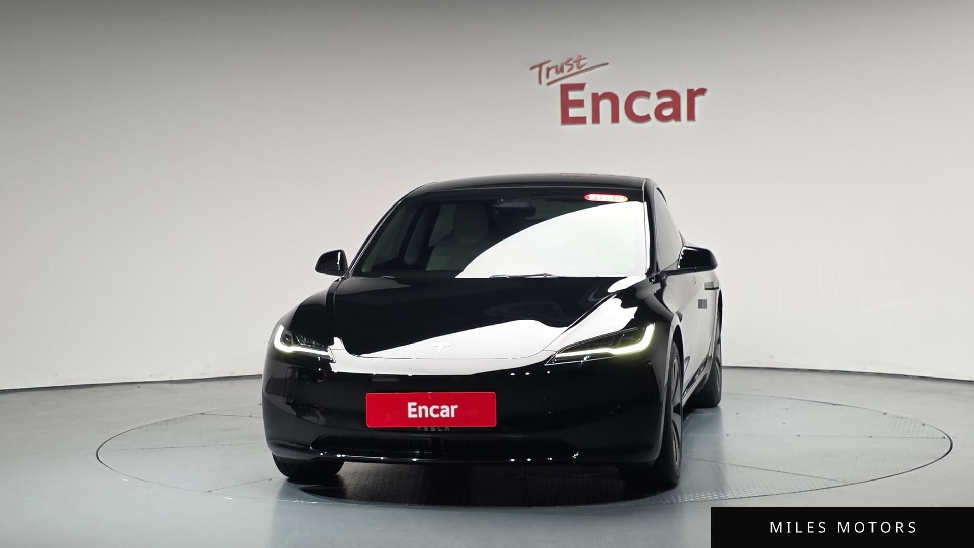 Tesla Model 3 2024 — миниатюра 2