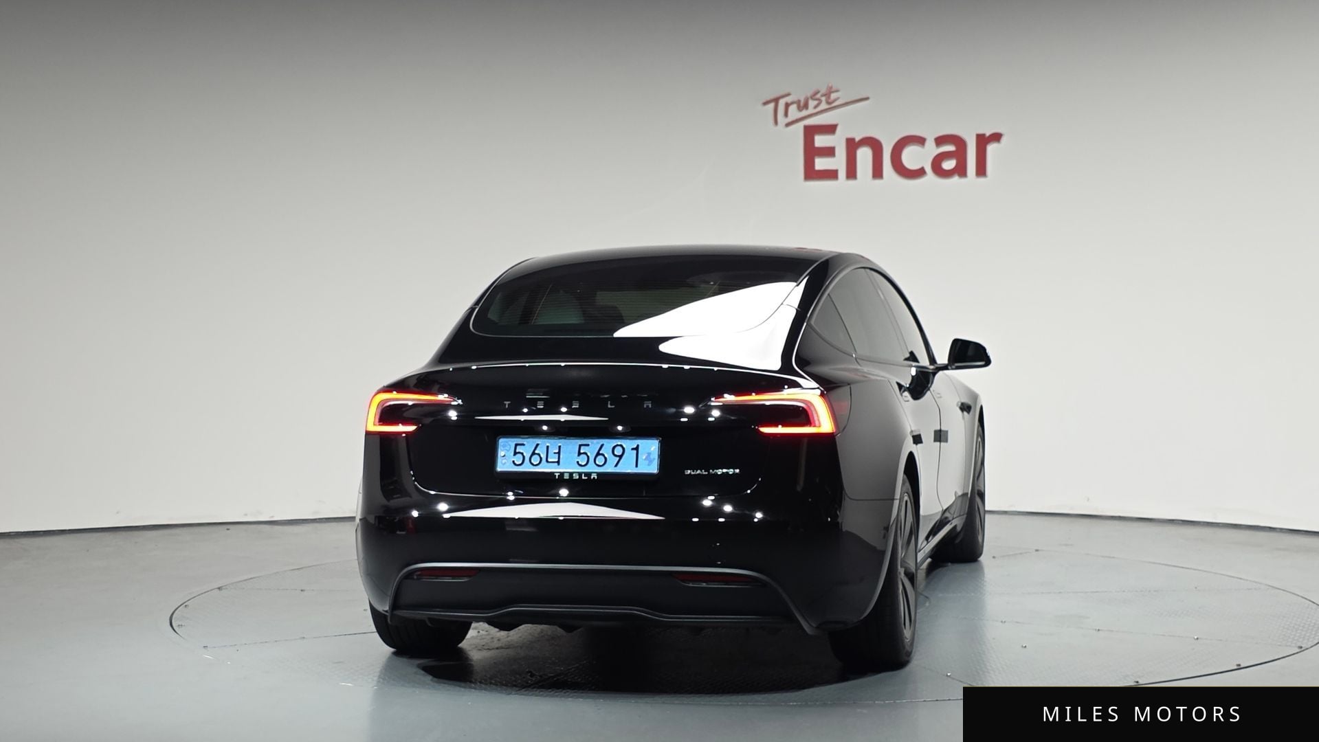 Tesla Model 3 2024 — миниатюра 3