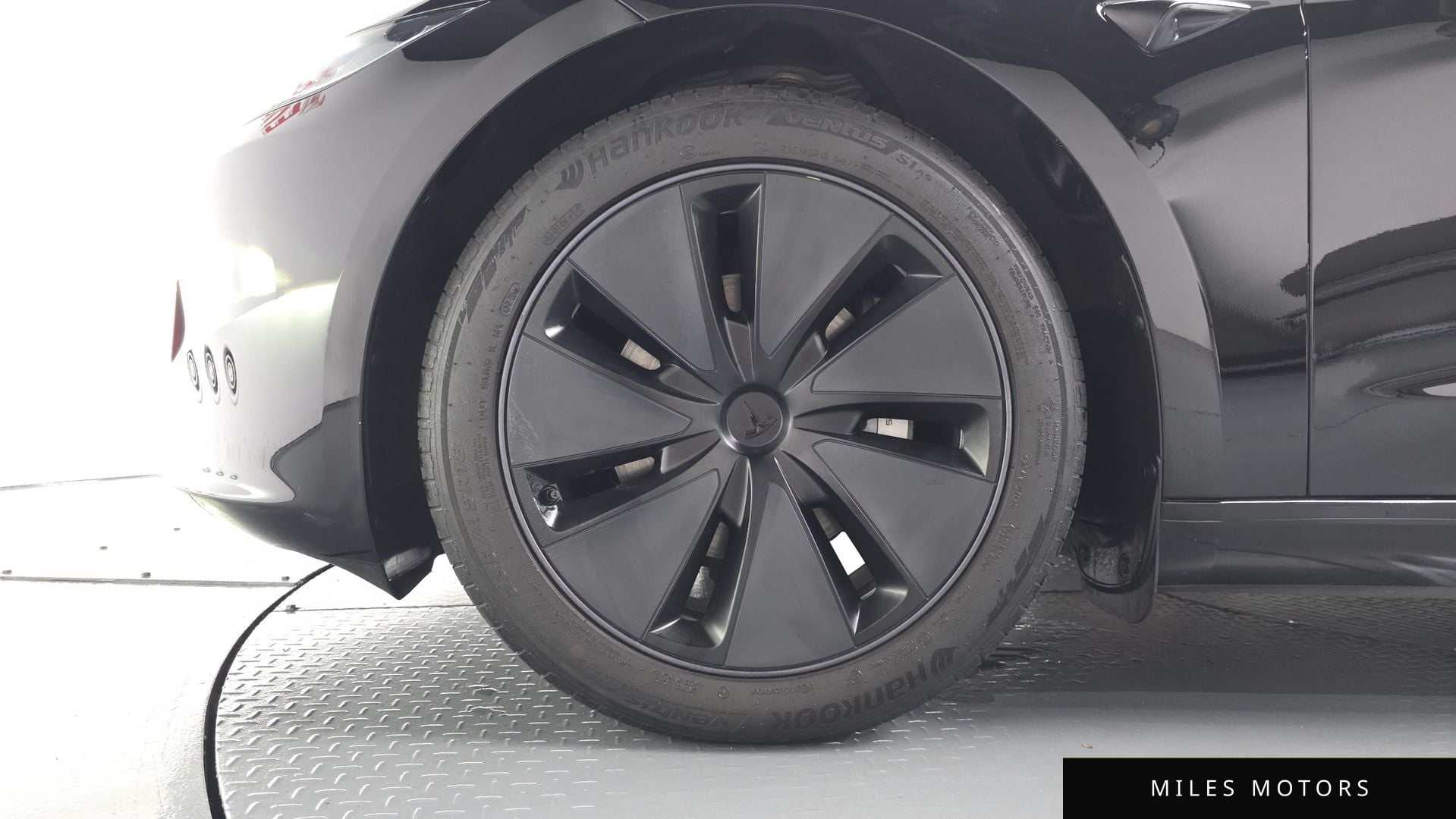 Tesla Model 3 2024 — миниатюра 4