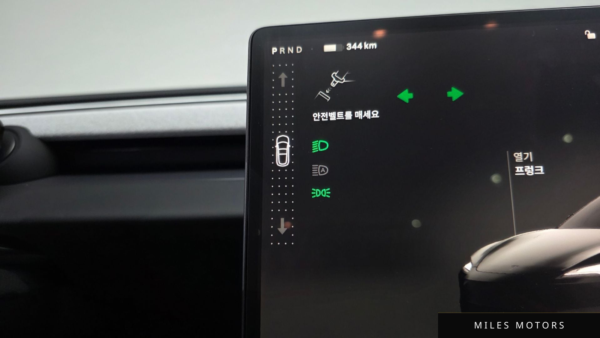 Tesla Model 3 2024 — миниатюра 11