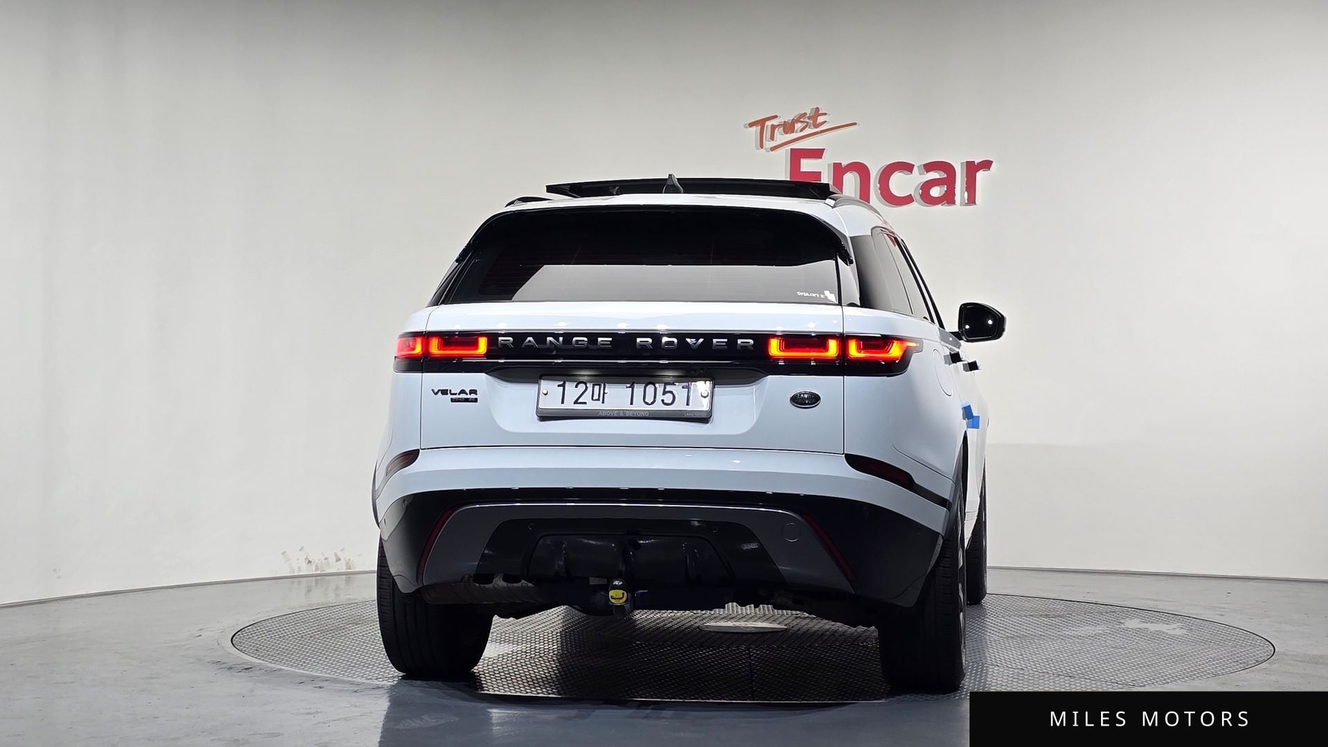 Land Rover Range Rover Velar 2019 — миниатюра 4