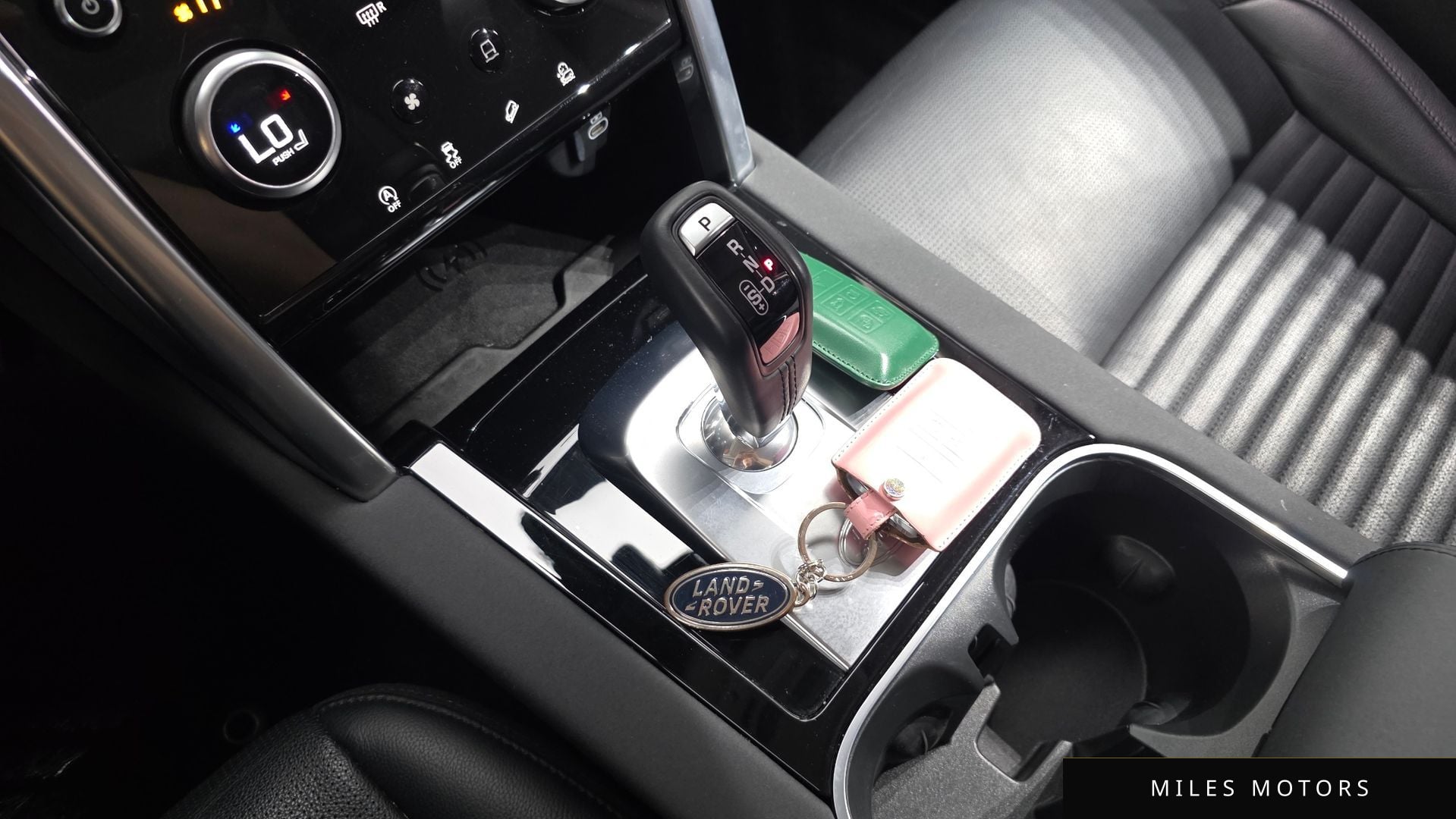 Land Rover Discovery Sport 2022 — миниатюра 12