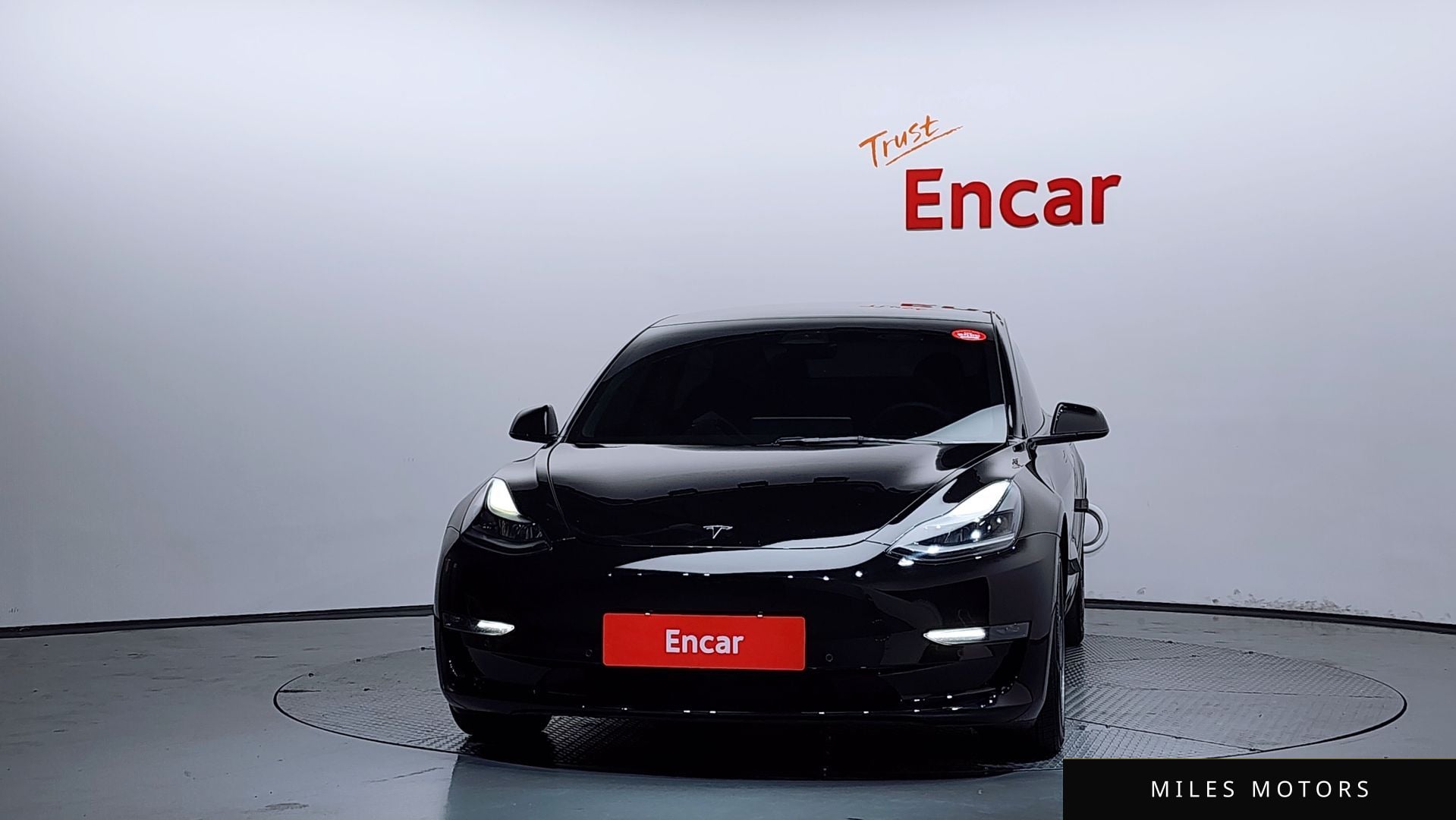 Tesla Model 3 2022 — миниатюра 3