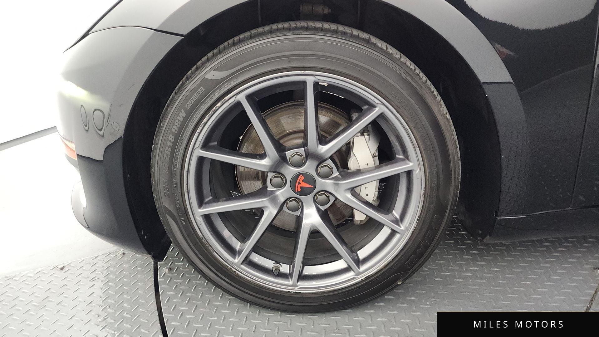 Tesla Model 3 2022 — миниатюра 5