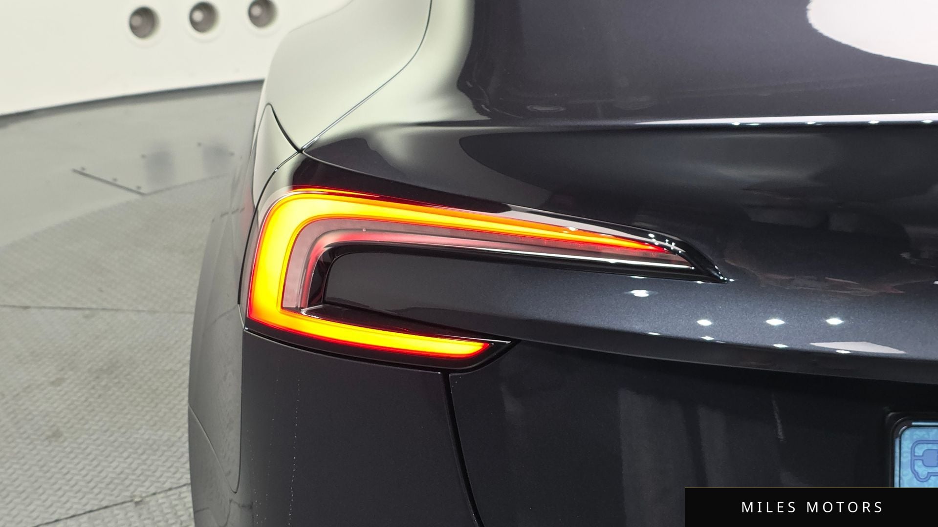 Tesla Model 3 2025 — миниатюра 8