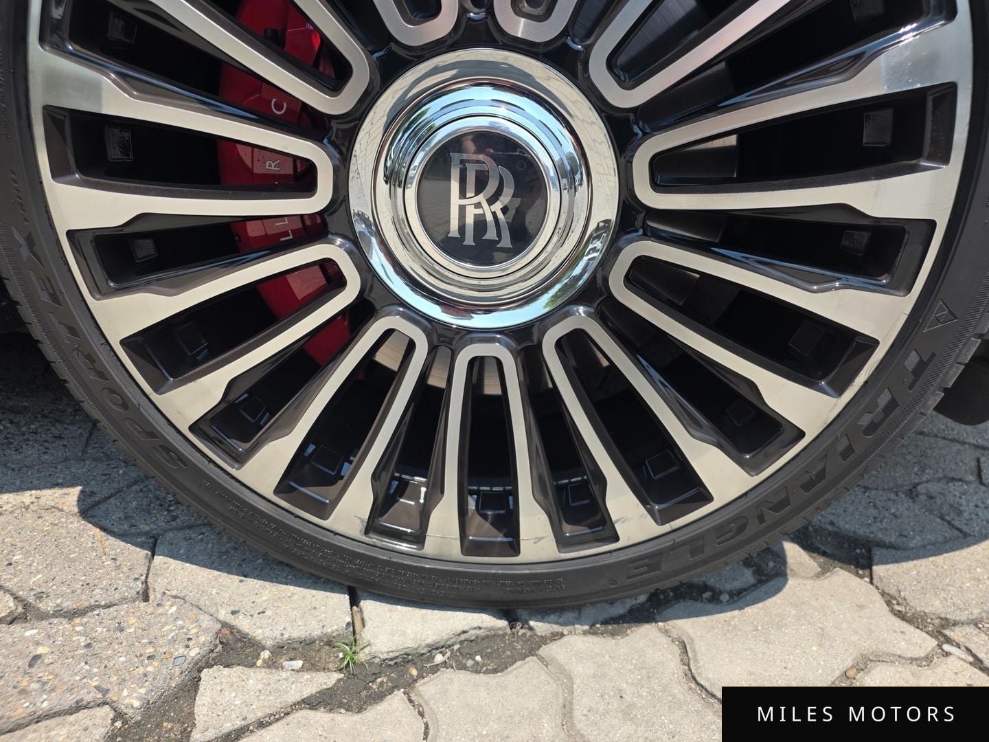Rolls-Royce Dawn 2017 — миниатюра 5