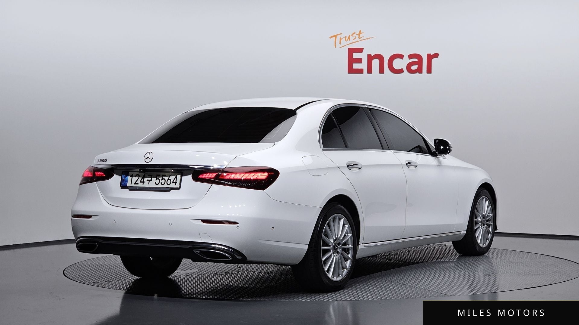 Mercedes-Benz E-Class W213 2021 — миниатюра 2