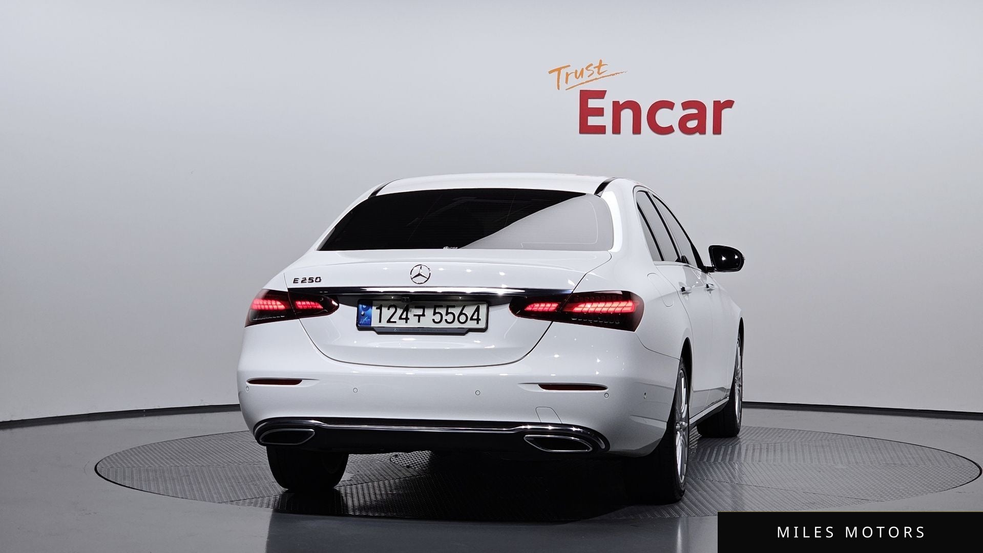 Mercedes-Benz E-Class W213 2021 — миниатюра 4