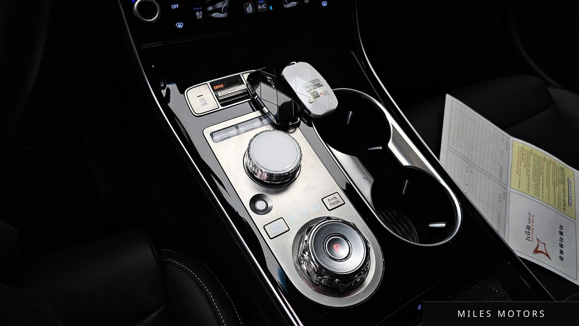 Genesis GV70 2025 — миниатюра 12