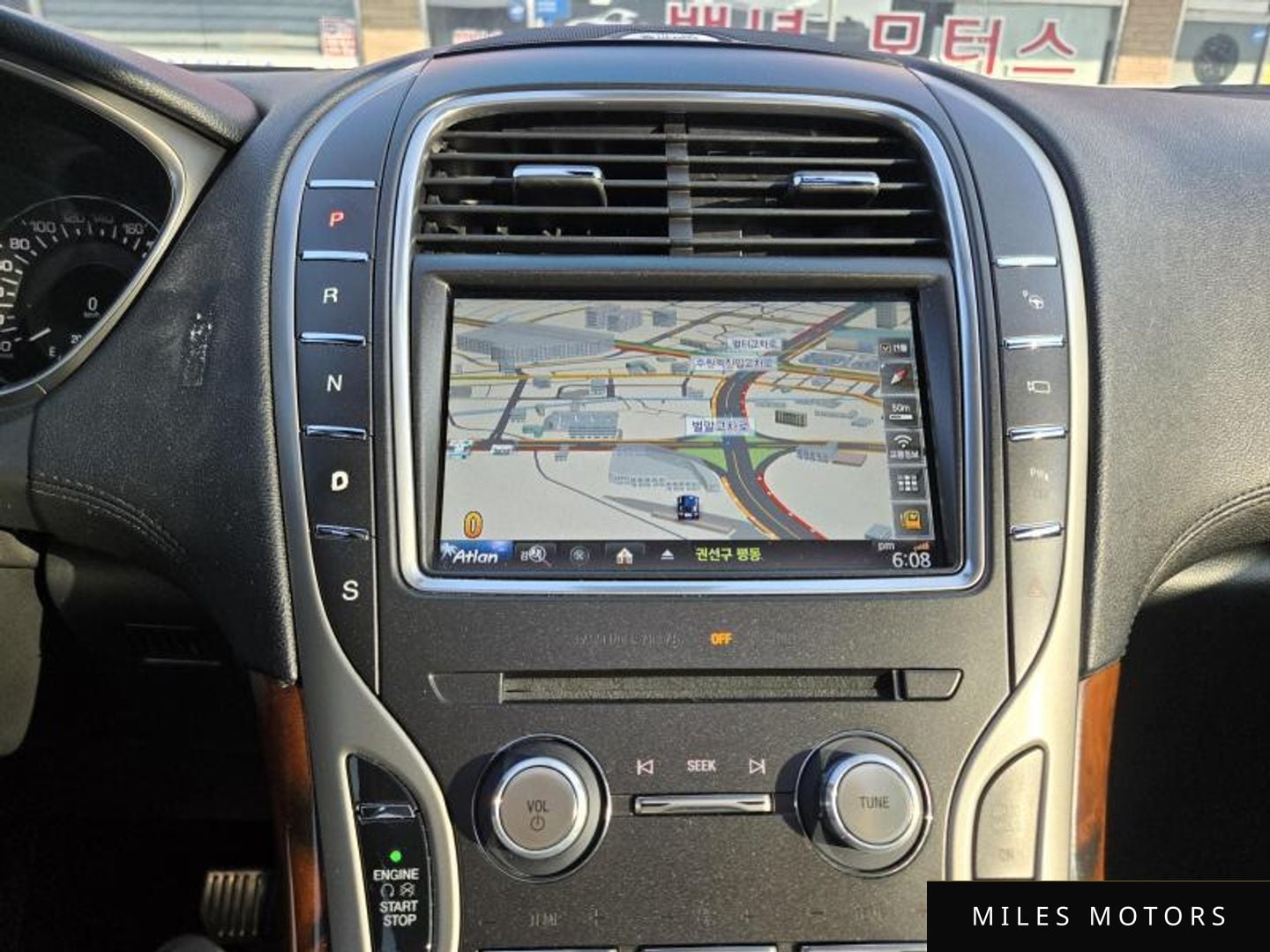 Lincoln MKX 2016 — миниатюра 12