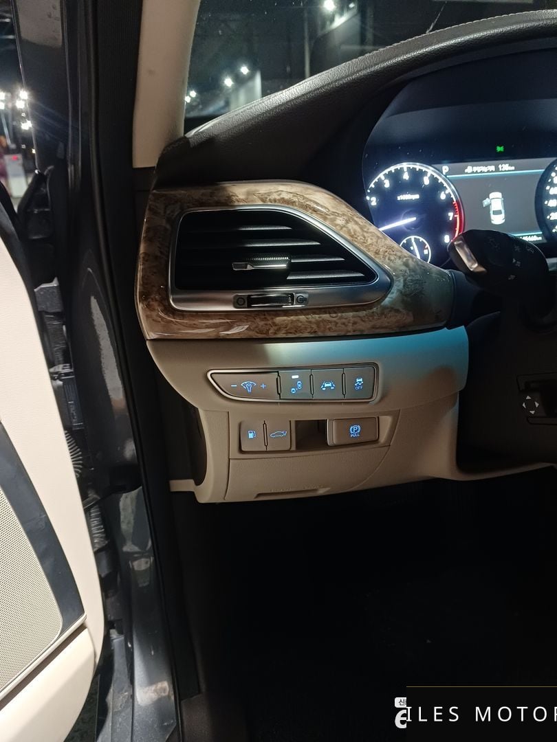 Genesis EQ900 2017 — миниатюра 6