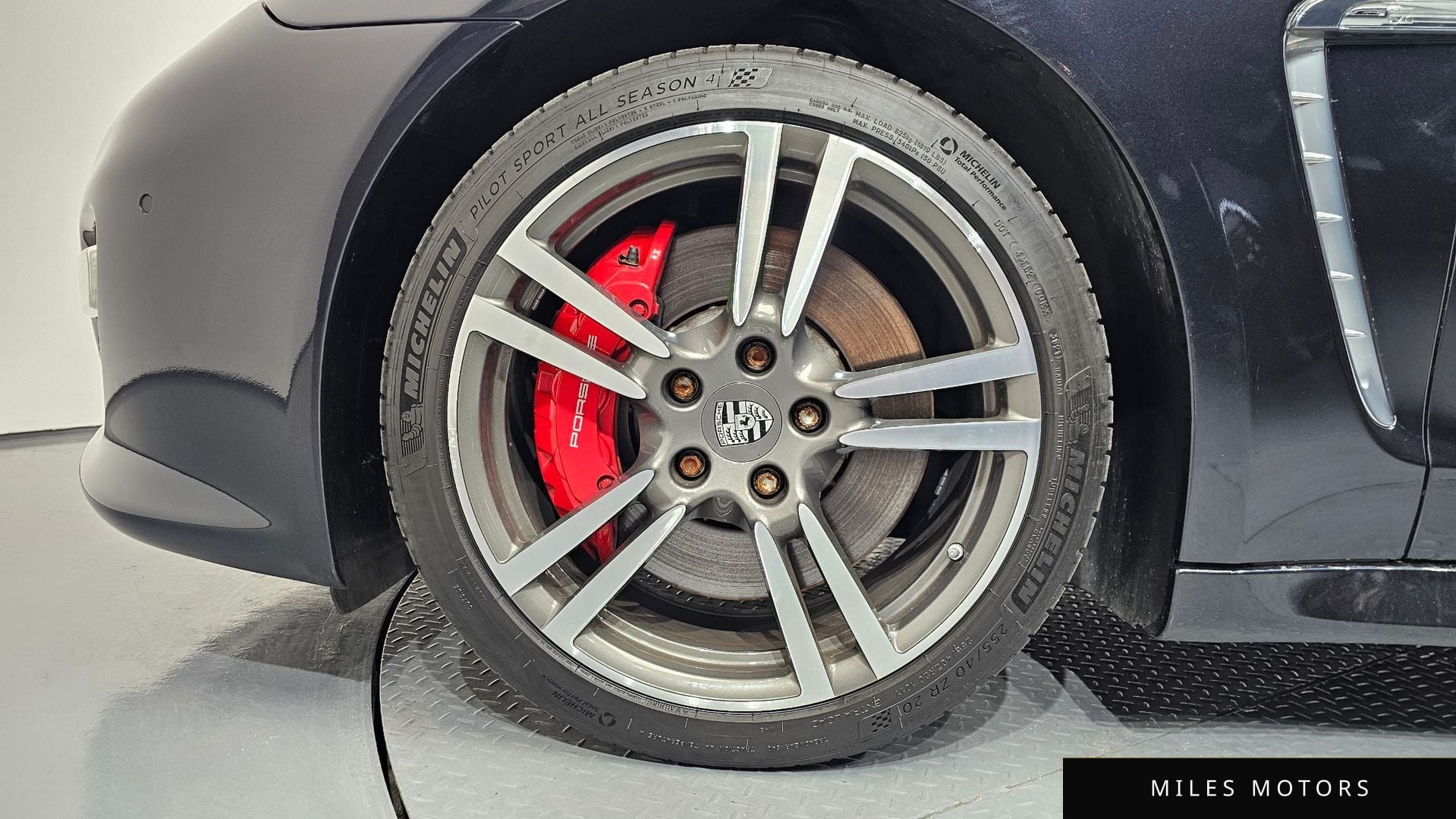 Porsche Panamera 2011 — миниатюра 5