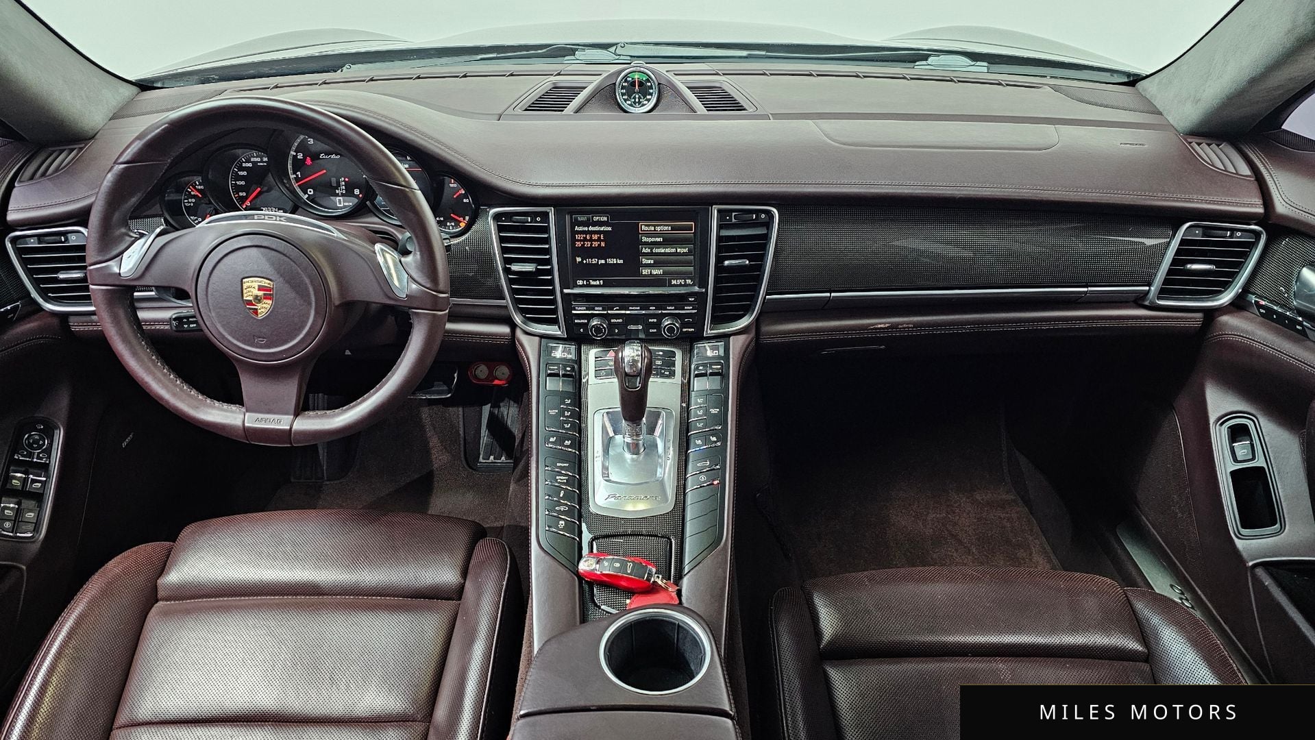 Porsche Panamera 2011 — миниатюра 7
