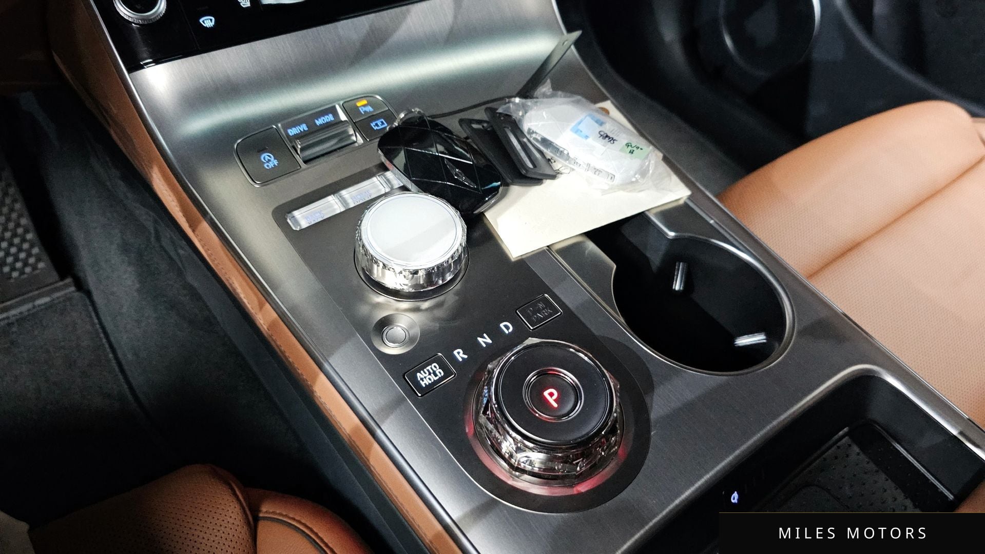 Genesis GV70 2025 — миниатюра 12