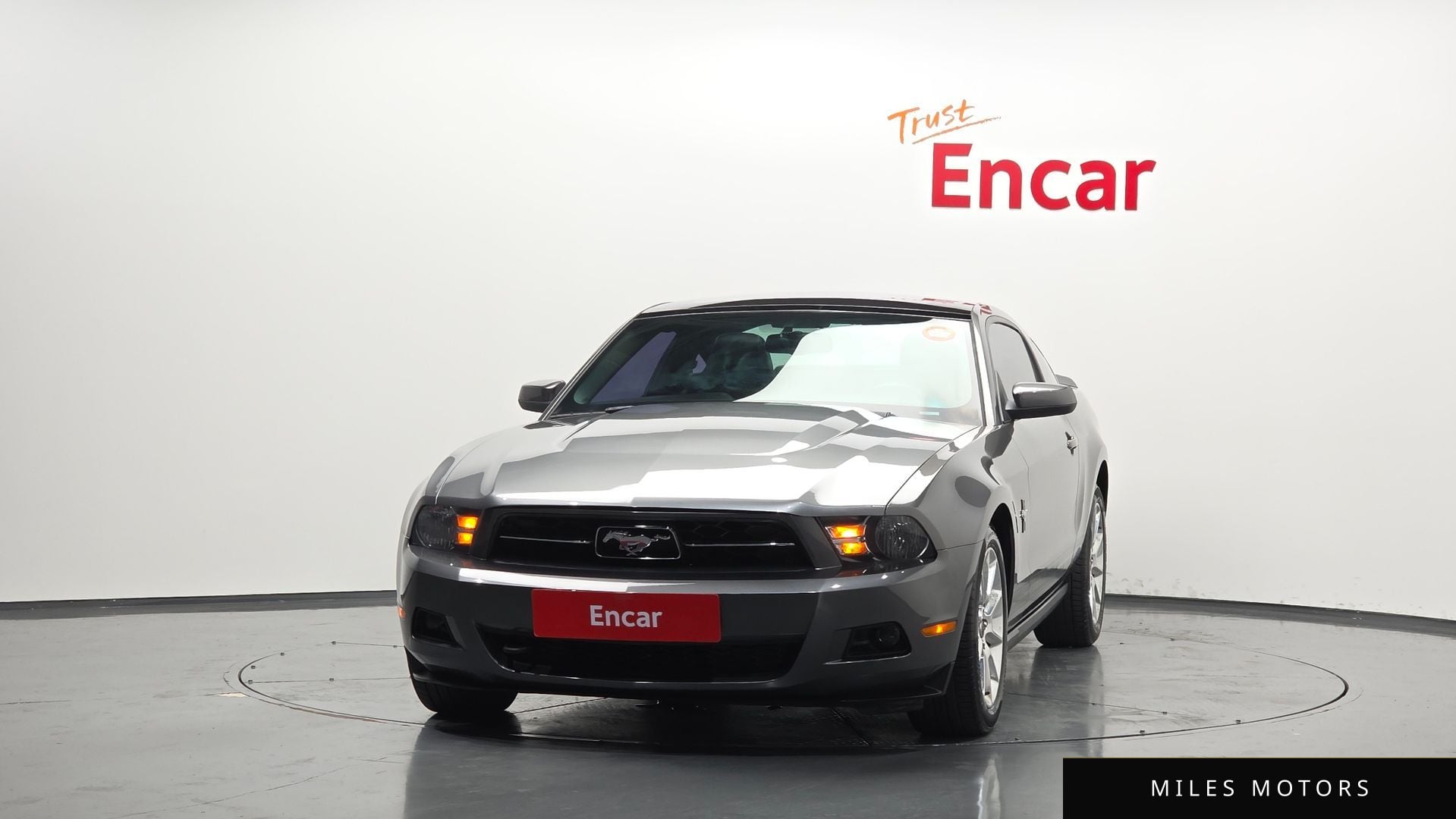 Ford Mustang 2010 — миниатюра 3