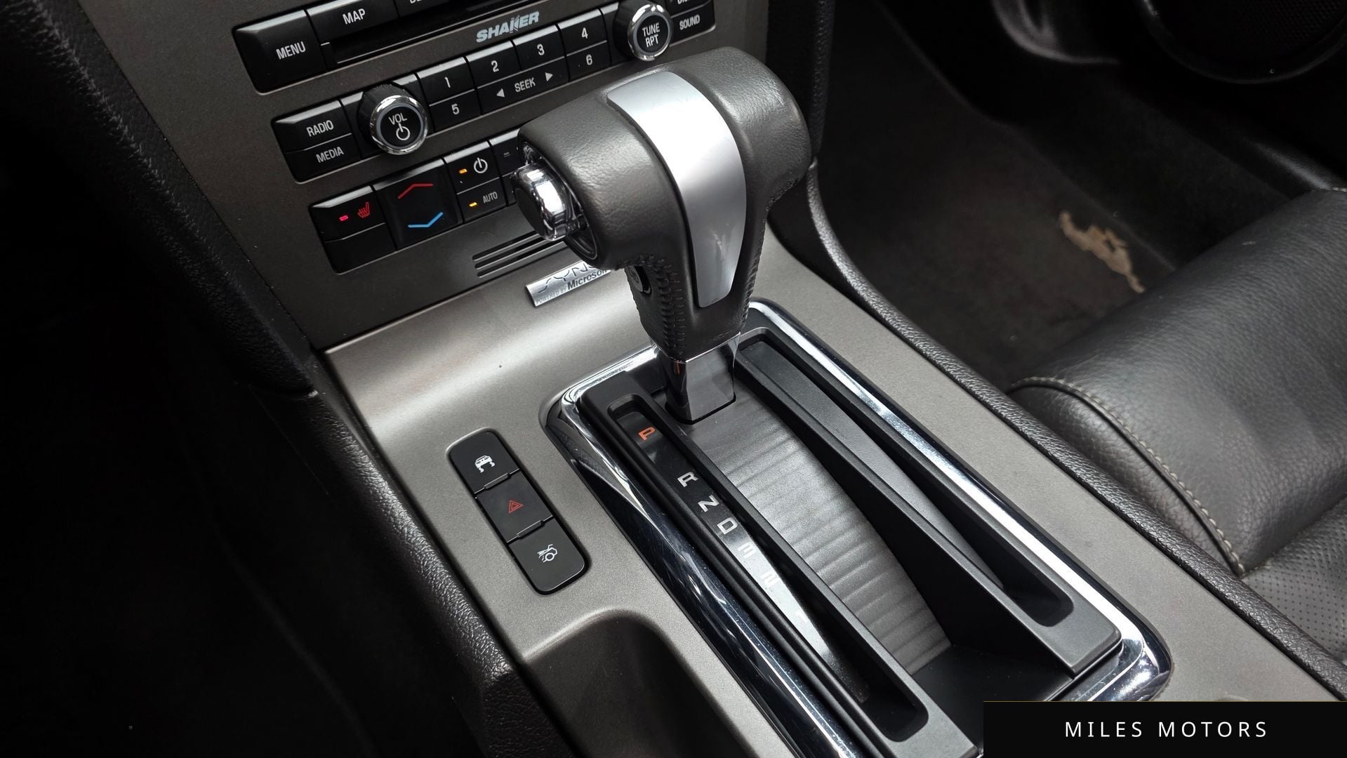 Ford Mustang 2010 — миниатюра 9