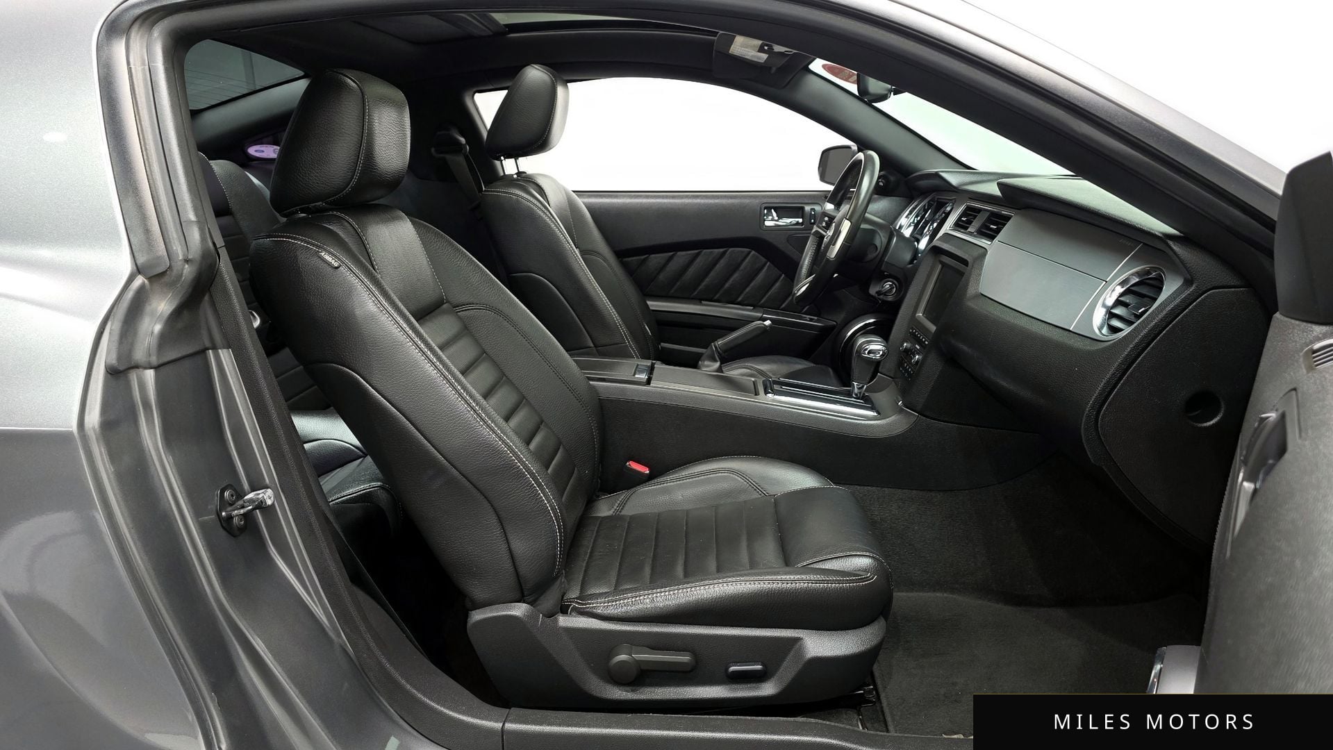 Ford Mustang 2010 — миниатюра 11