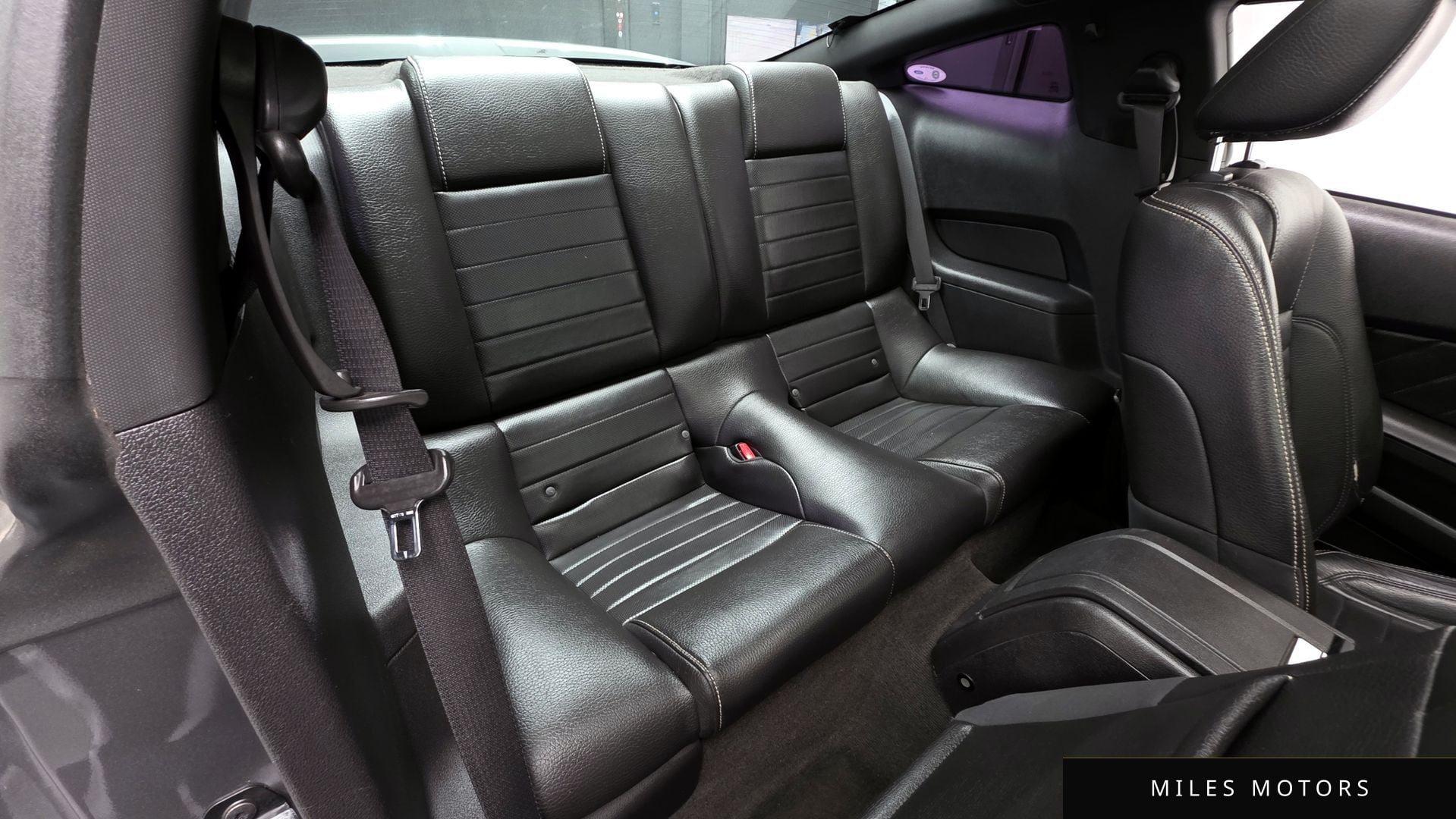 Ford Mustang 2010 — миниатюра 12